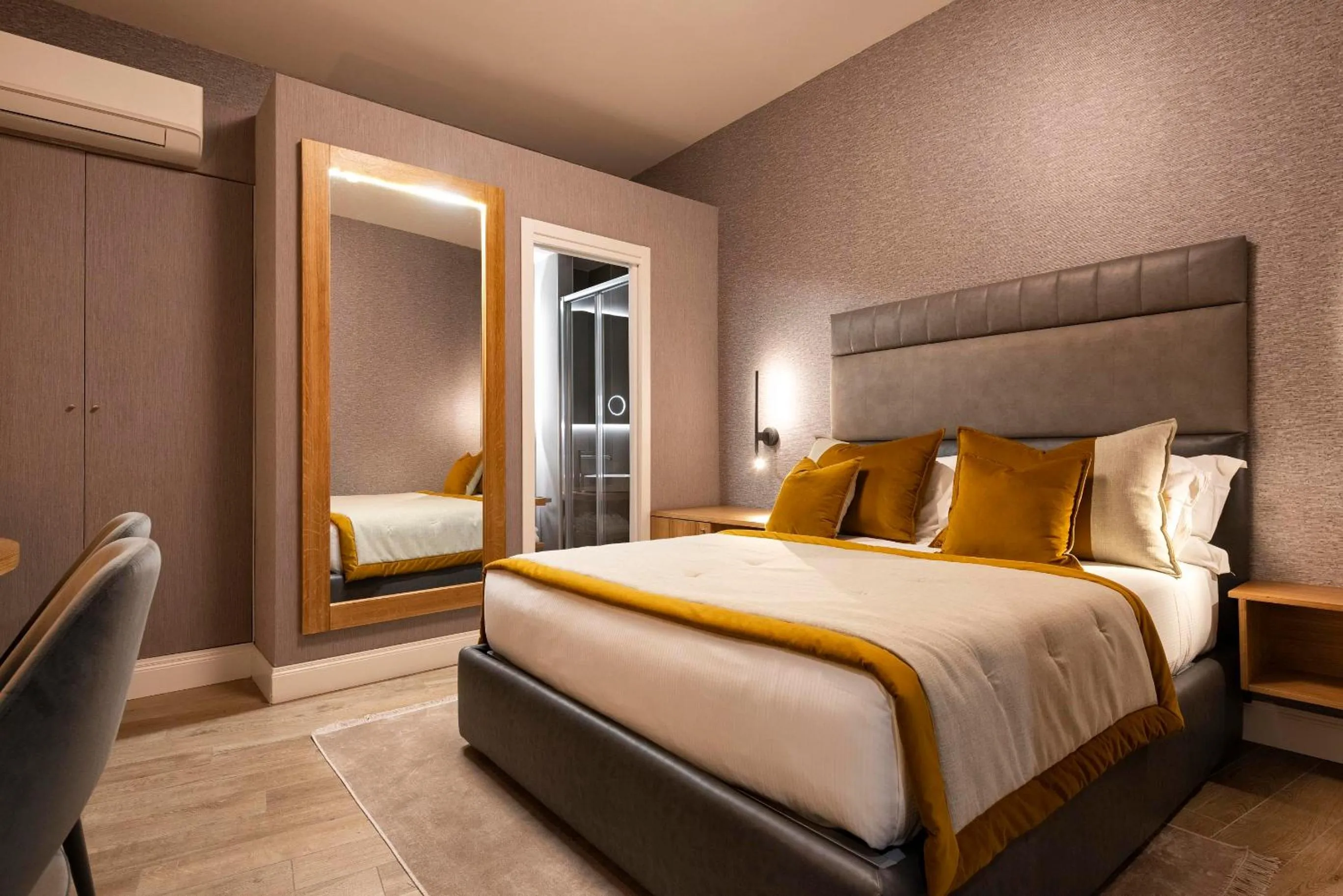 Bed in Royal Rooms Corso