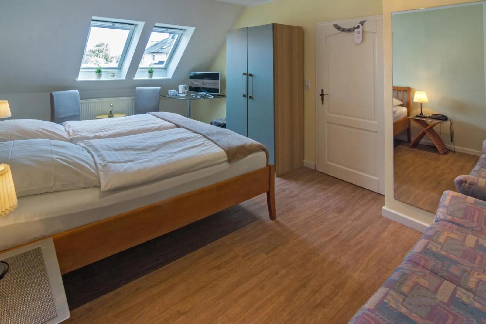 Bed in Hotel am Elisabethufer