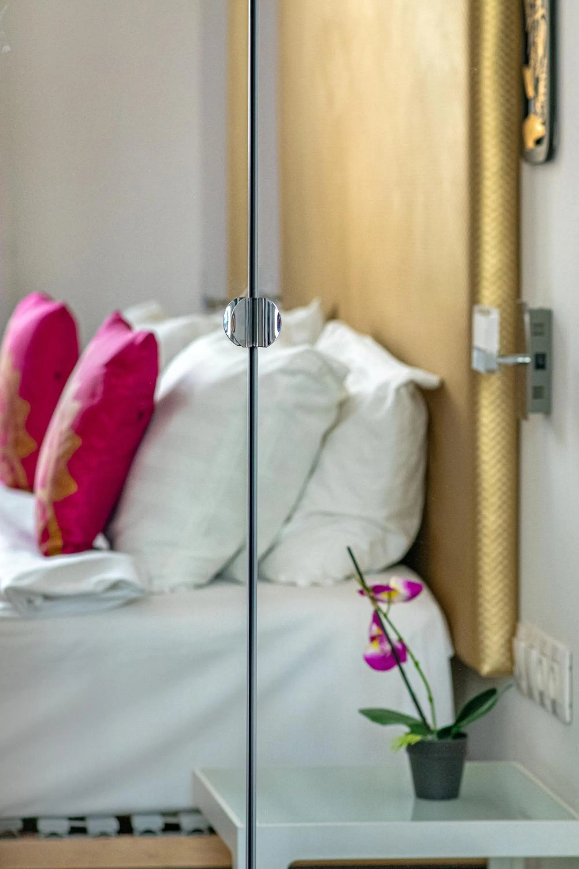 Bed in Andrassy Thai Hotel