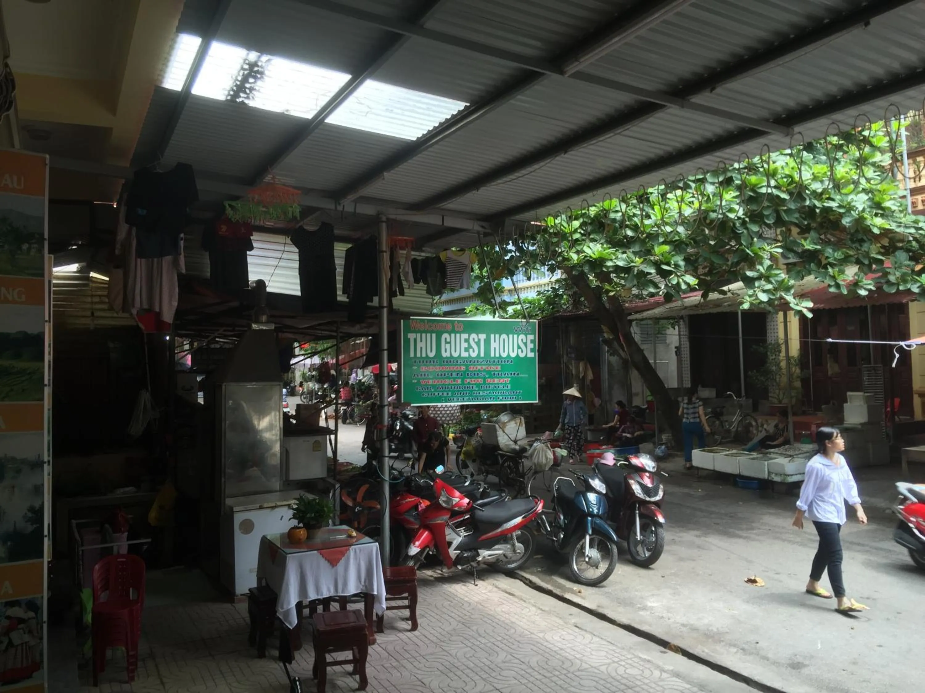 Logo/Certificate/Sign in Thu Guest House