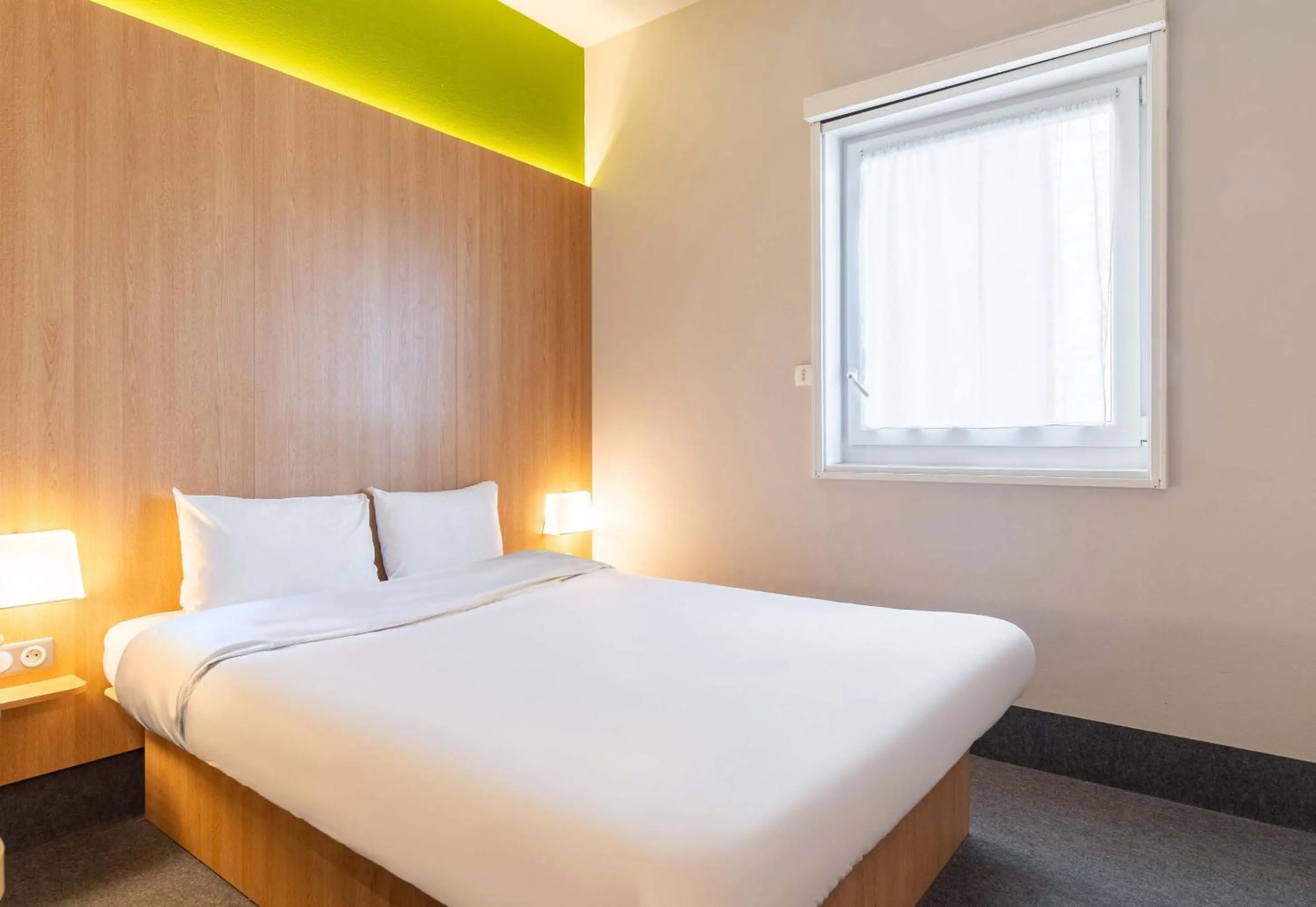 Bedroom, Bed in B&B HOTEL Limoges Centre Gare