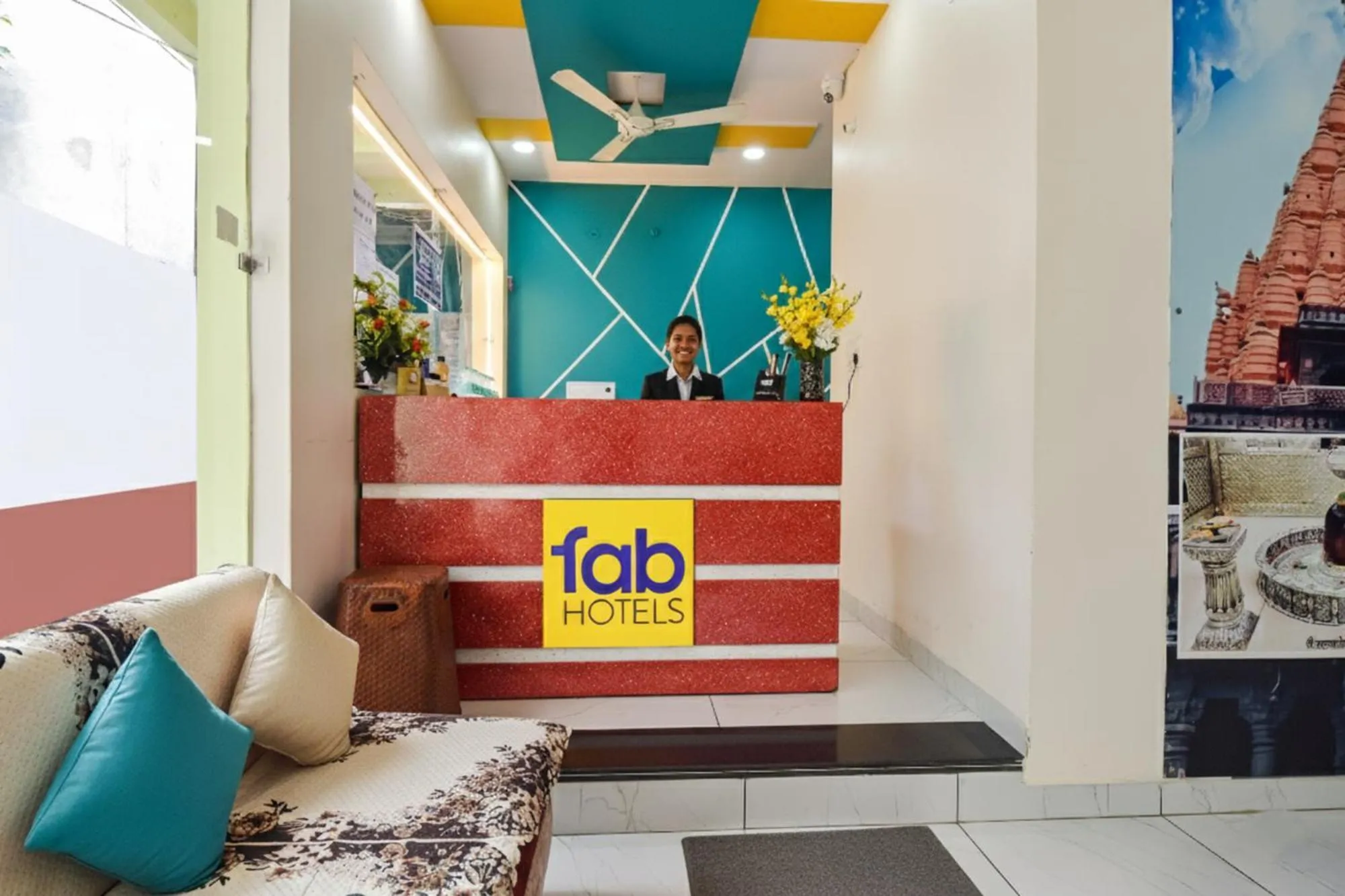 Seating area in FabHotel Somnath