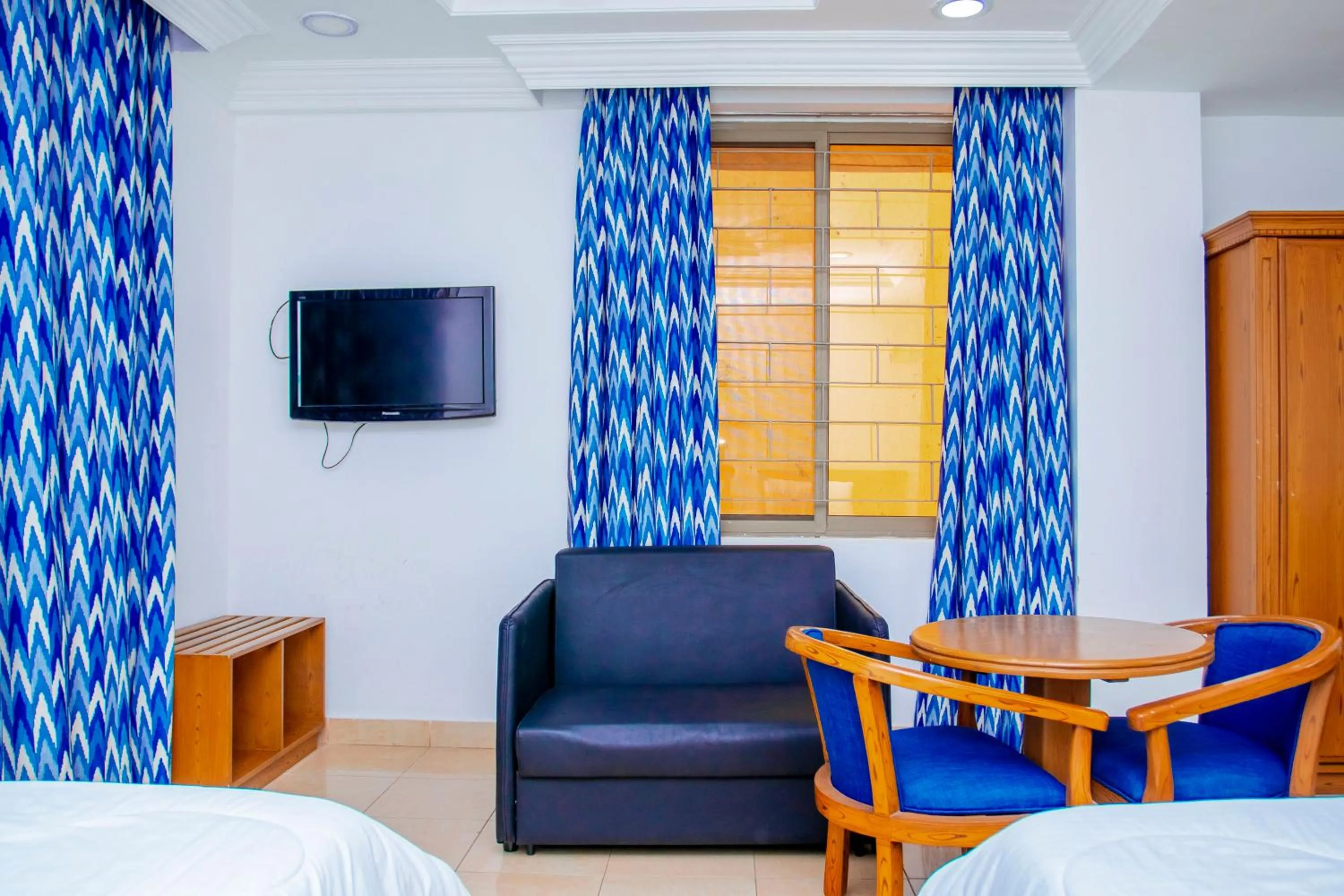 Bed in Sleep Inn Hotel - City Centre