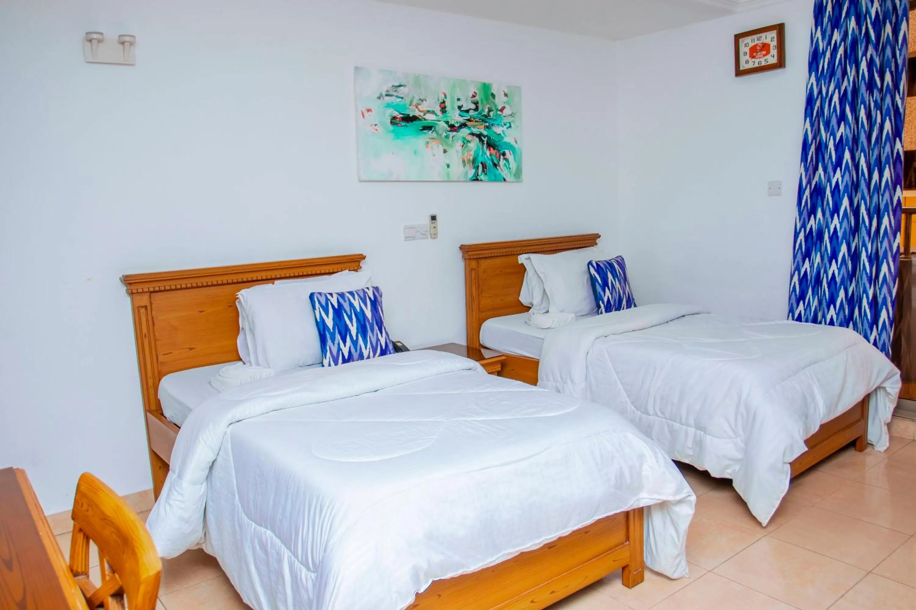 Bed in Sleep Inn Hotel - City Centre