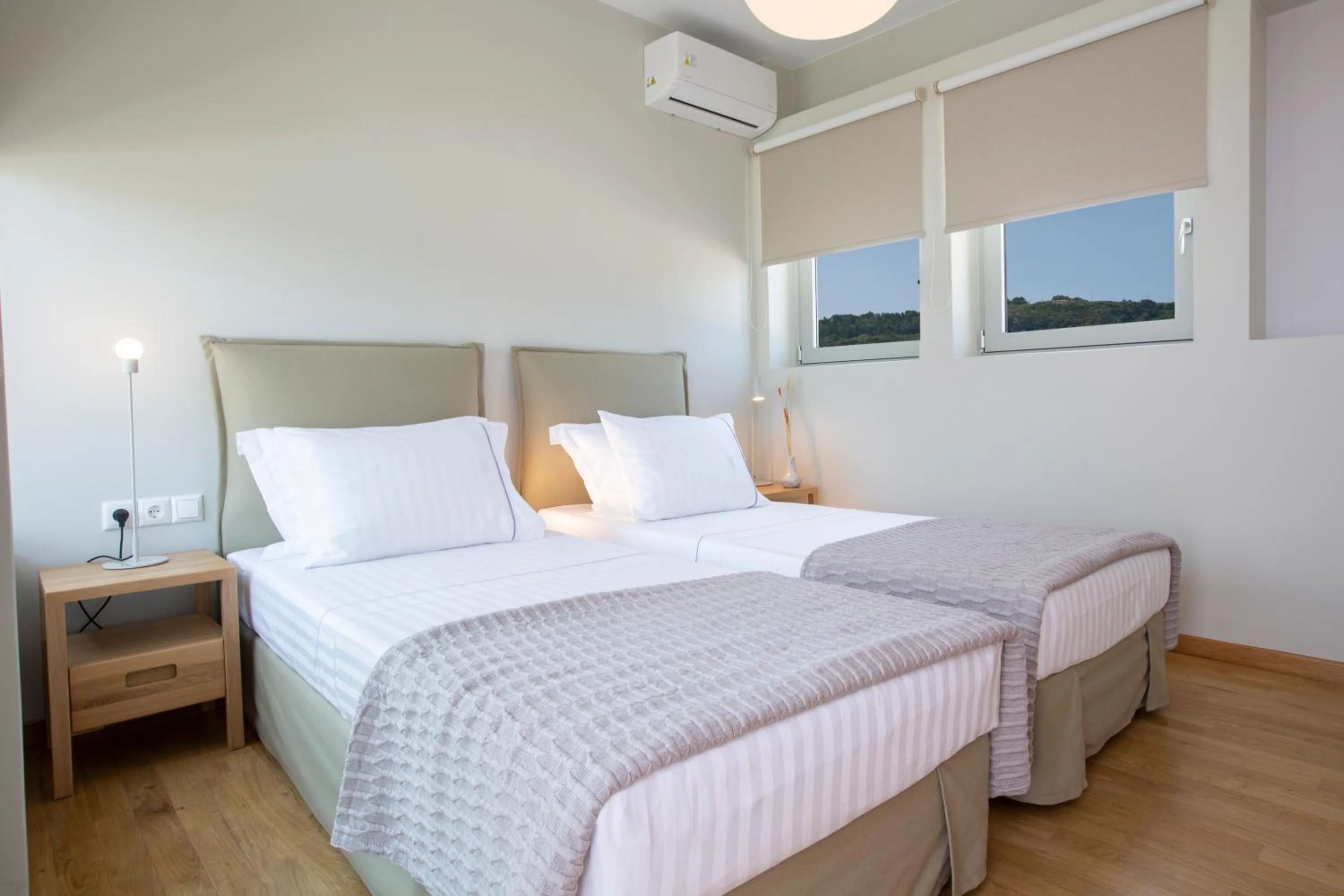 Bedroom, Bed in Thines villas