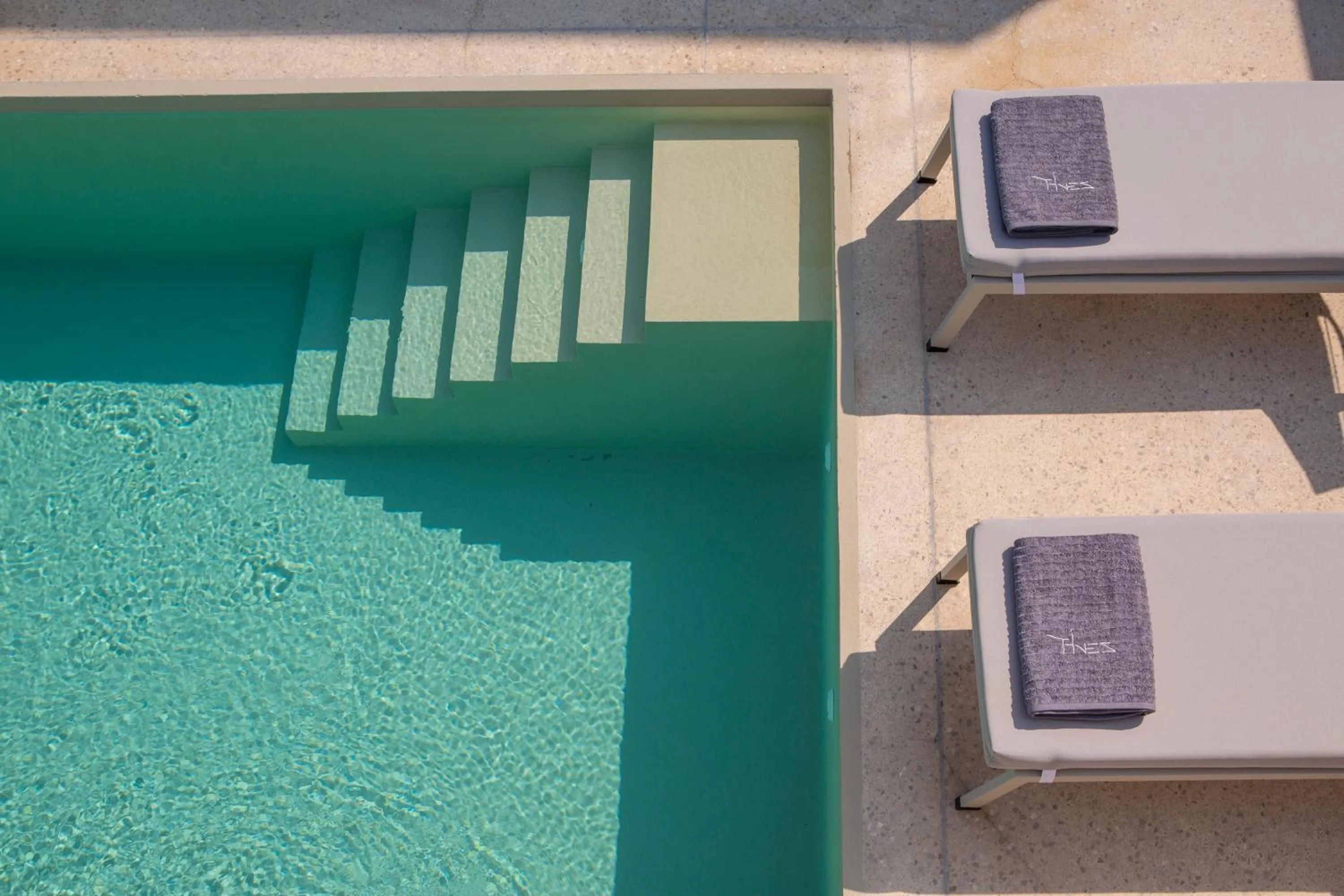 Swimming pool in Thines villas