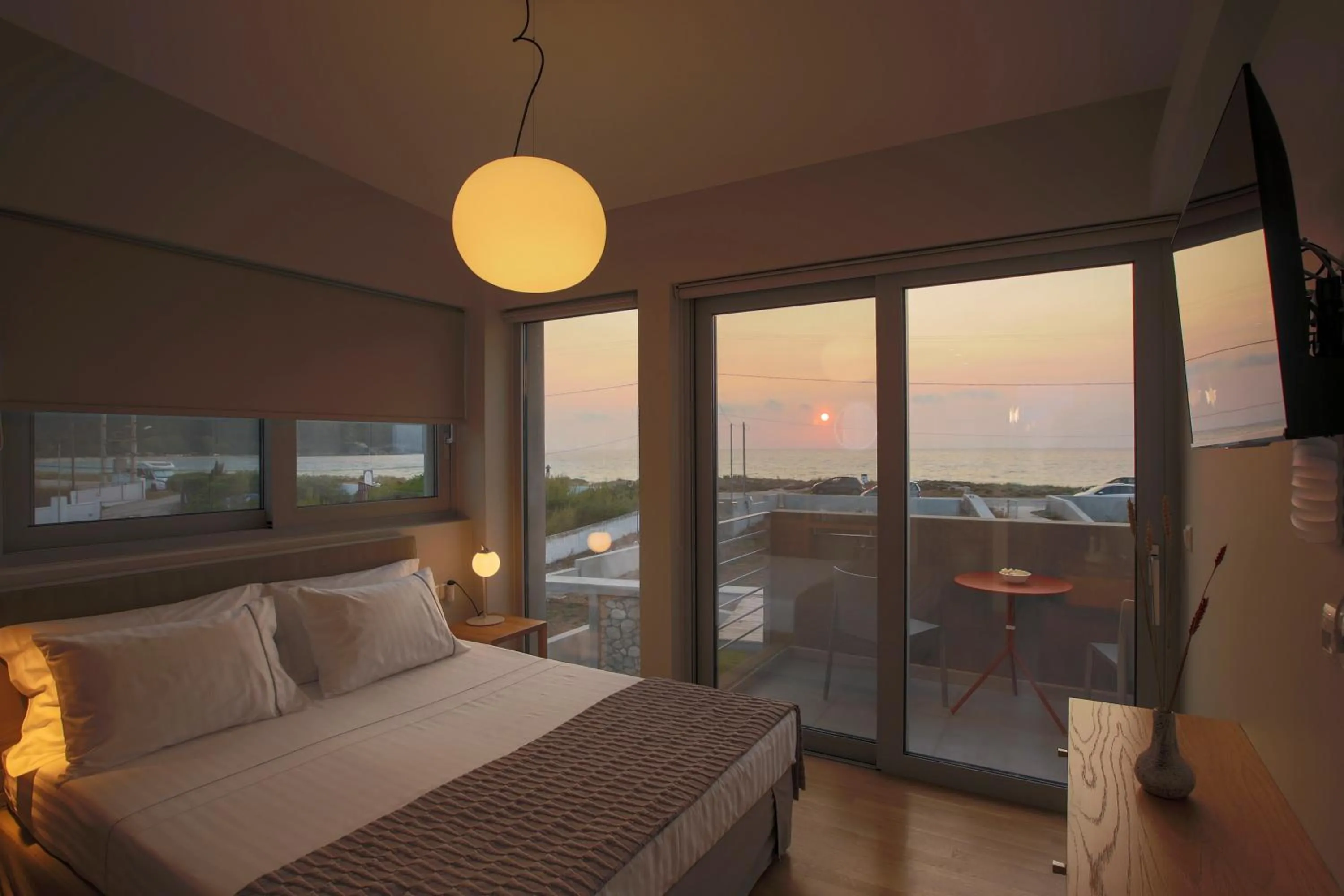 Sunset, Bed in Thines villas