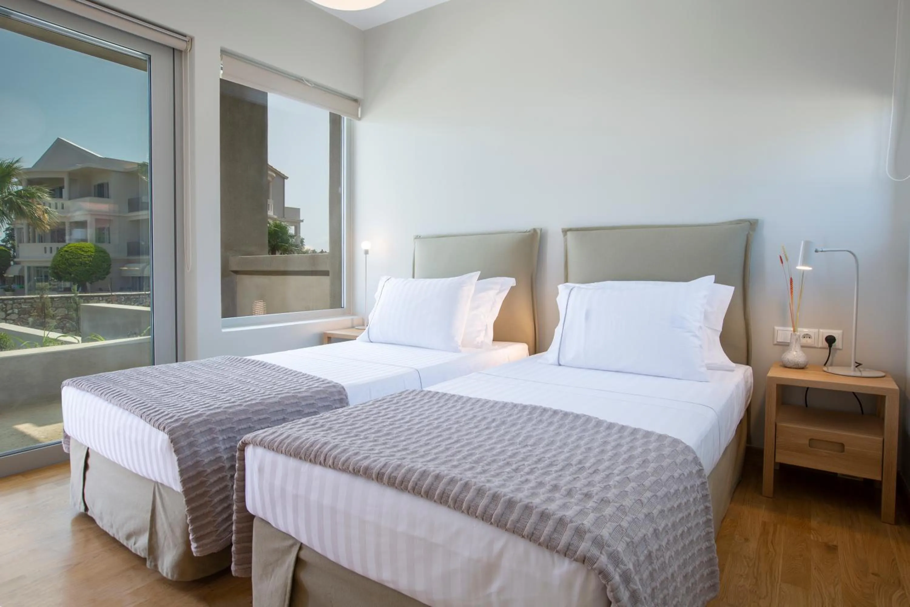 Bedroom, Bed in Thines villas