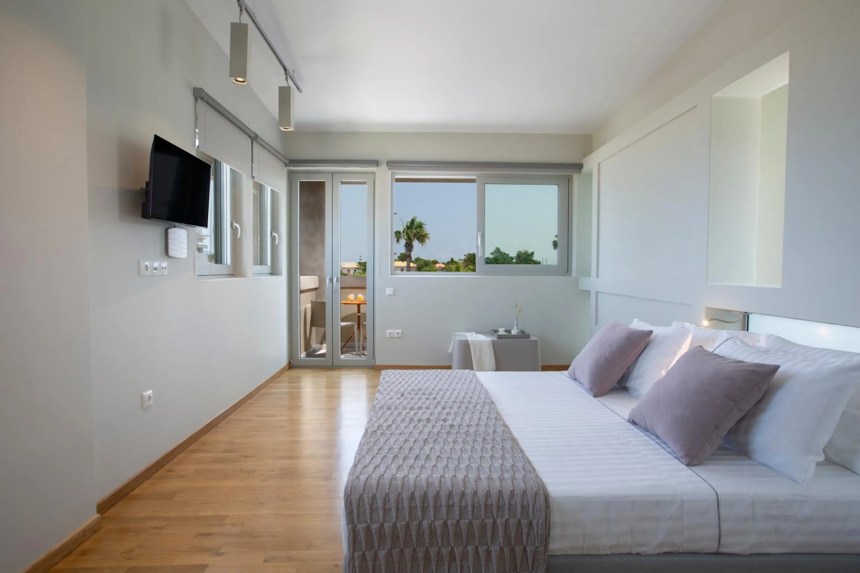 Bedroom, Bed in Thines villas