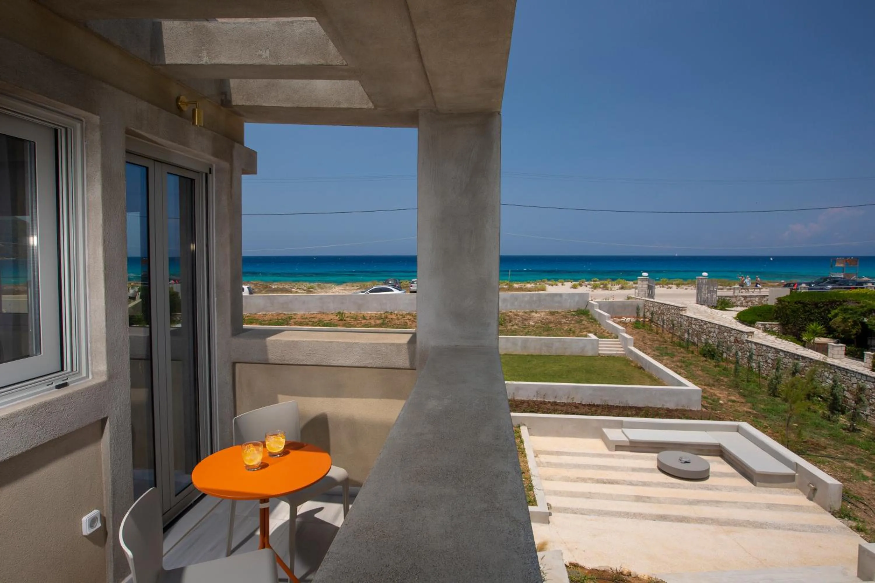 Sea view in Thines villas