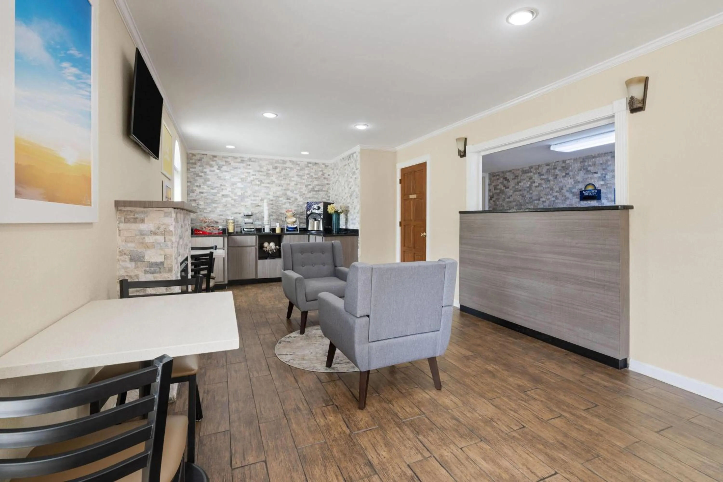 Lobby or reception in Days Inn by Wyndham Canton