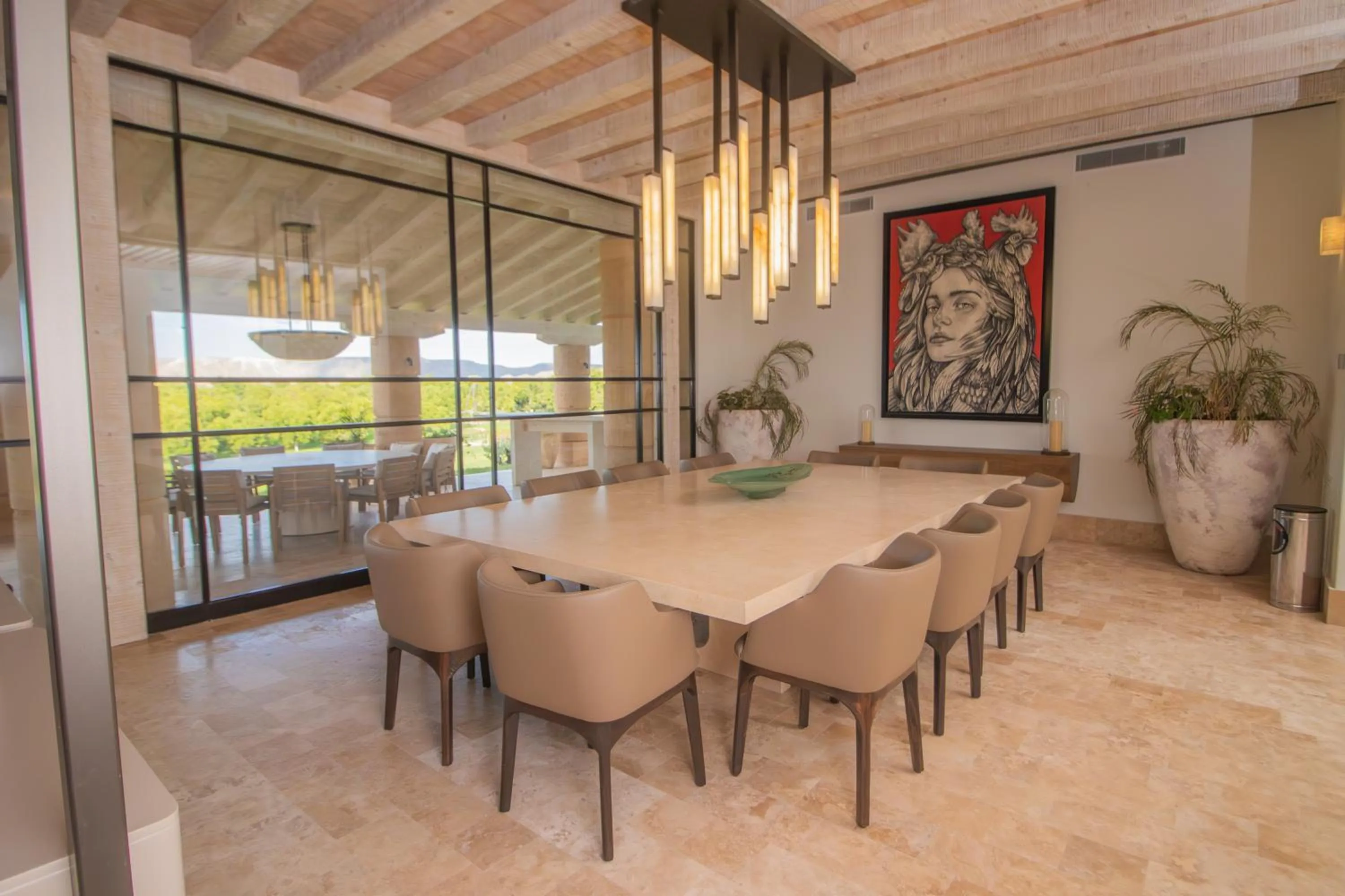 Dining area in Hotel Vinícola Parvada by Lumina