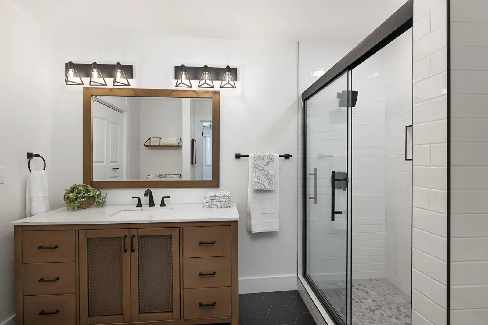 Shower in The Lofts on Indian Point - Near Silver Dollar City