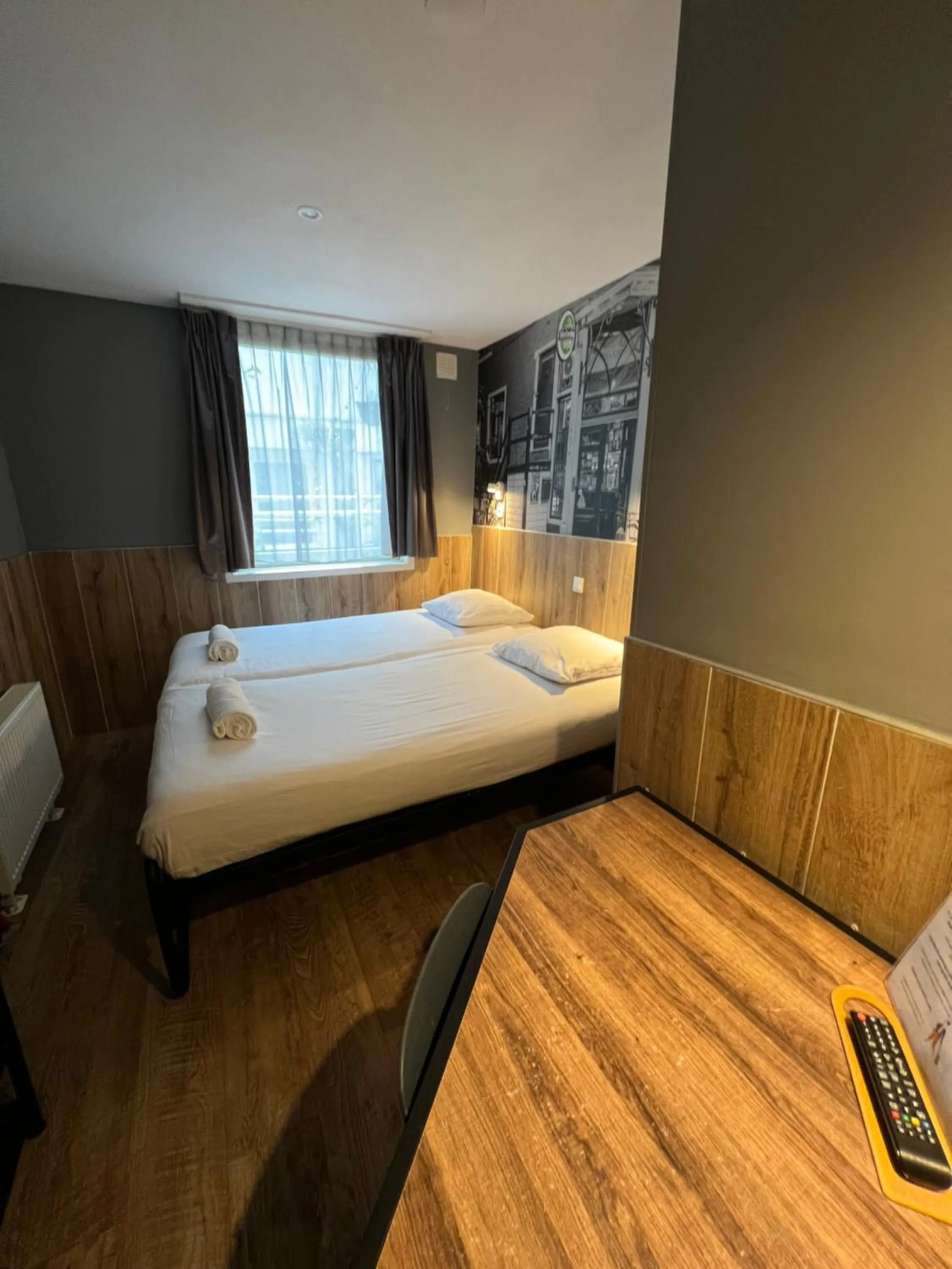 Bedroom, Bed in Hotel Old Quarter