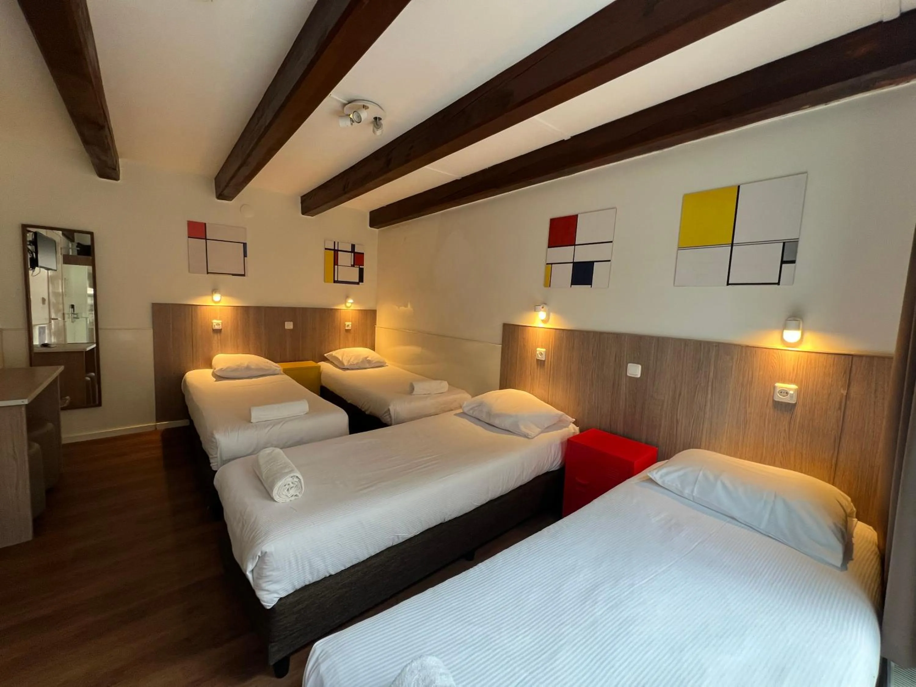 Bedroom, Bed in Hotel Old Quarter