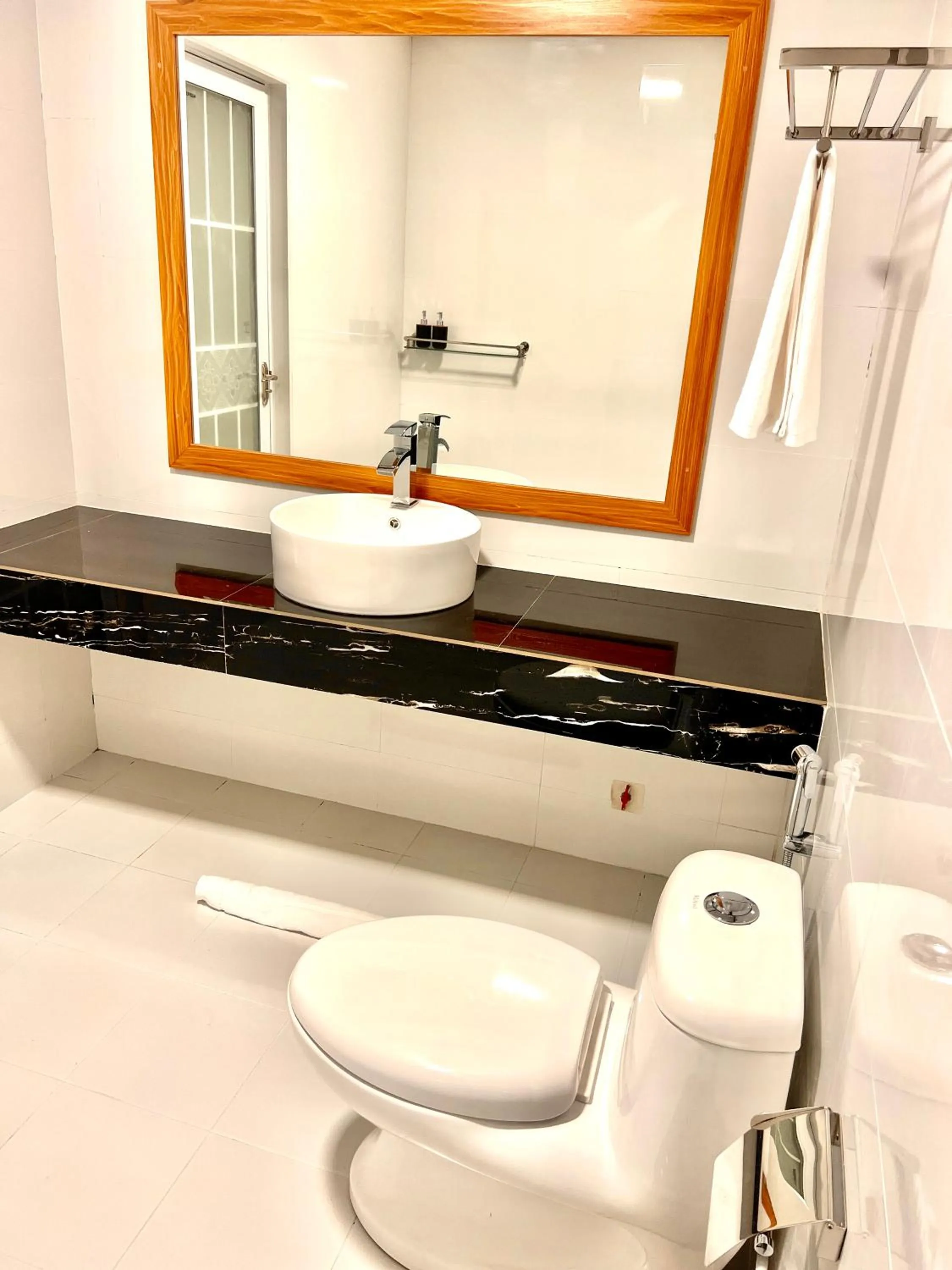 Toilet in Vilu Residence