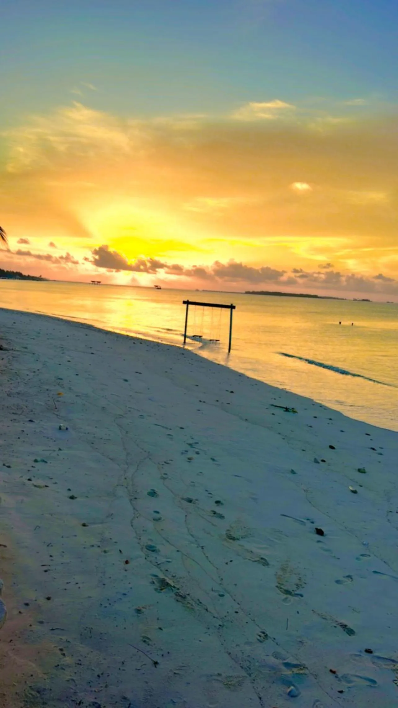 Sunset in Vilu Residence