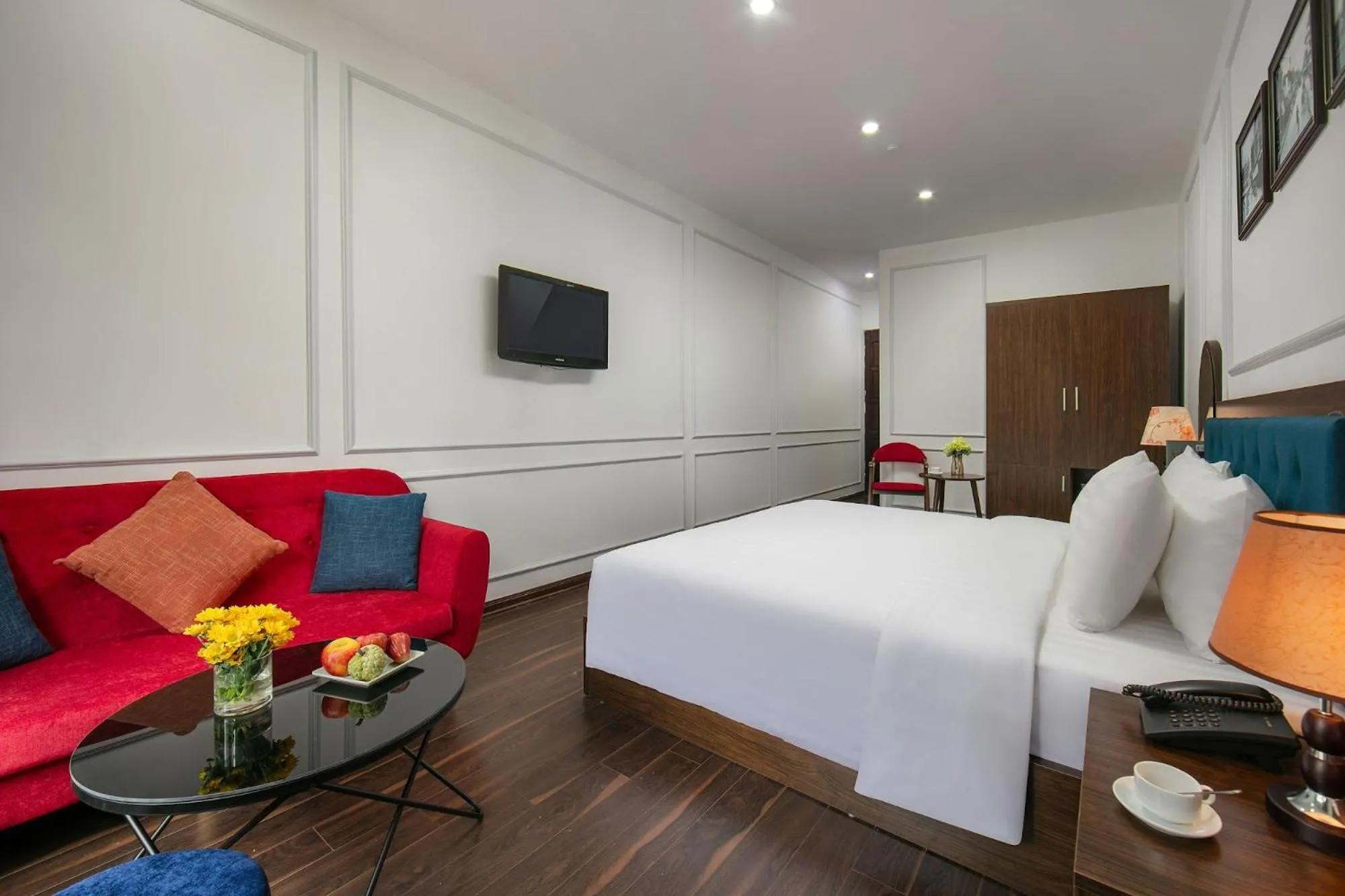 Bed in Silk Hanoi Moment Hotel & Spa - Hanoi Old Quarter