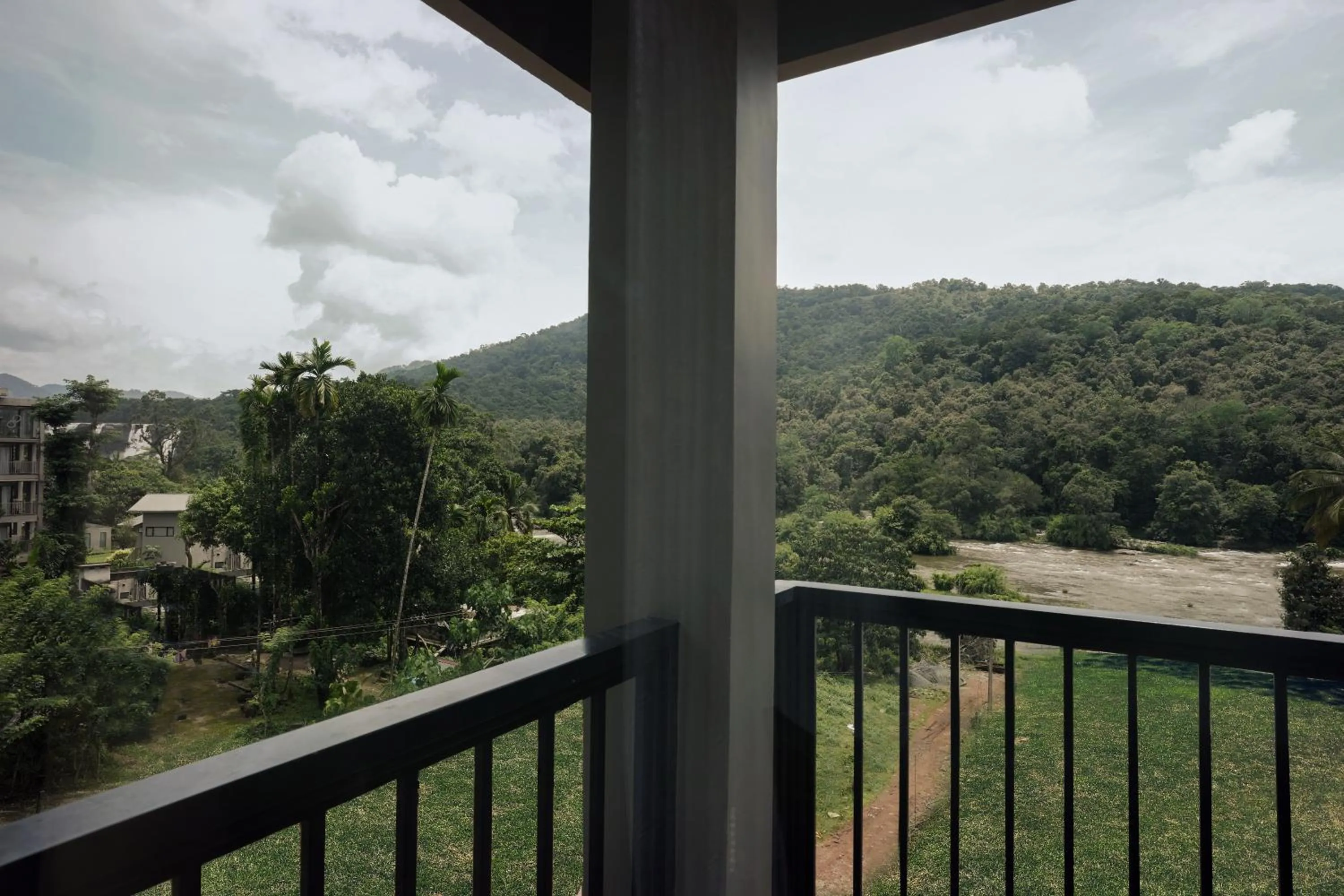 Balcony/Terrace in Bluemist Resorts