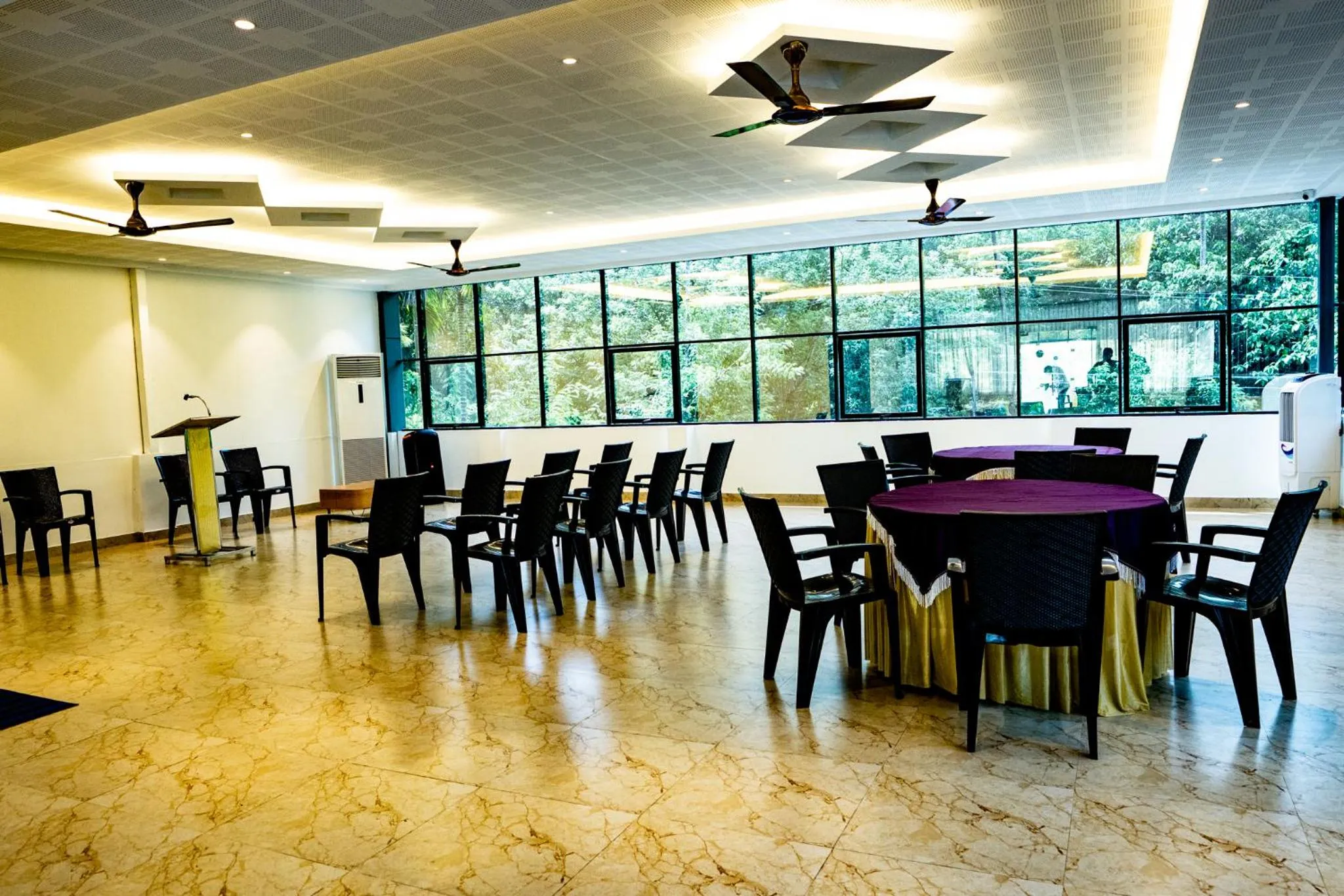 Banquet/Function facilities in Bluemist Resorts