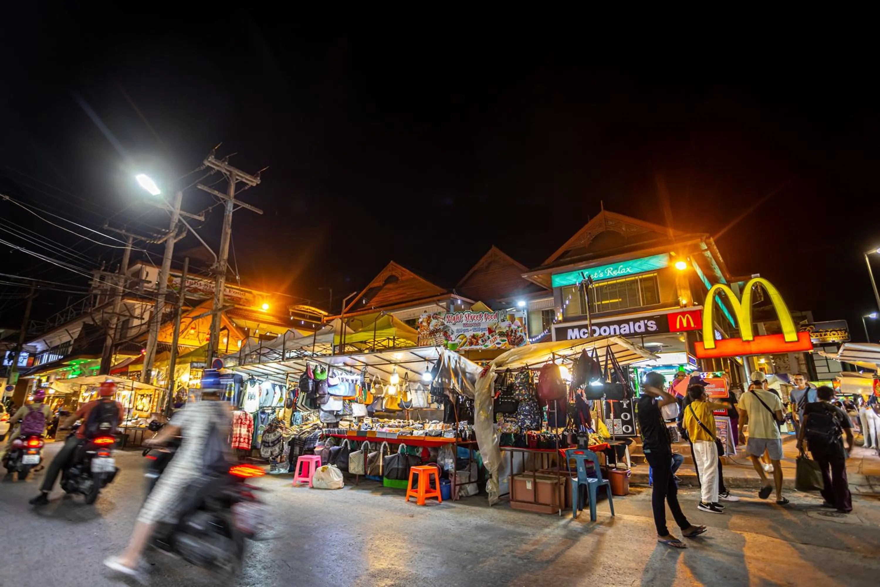 Night in L MINITEL at Night Bazaar Chiangmai