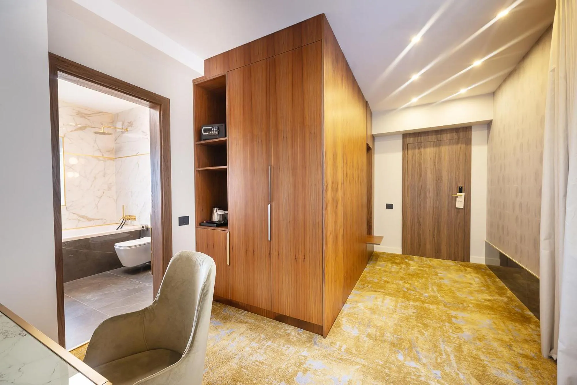 Bed in Yasu Luxury Rooms