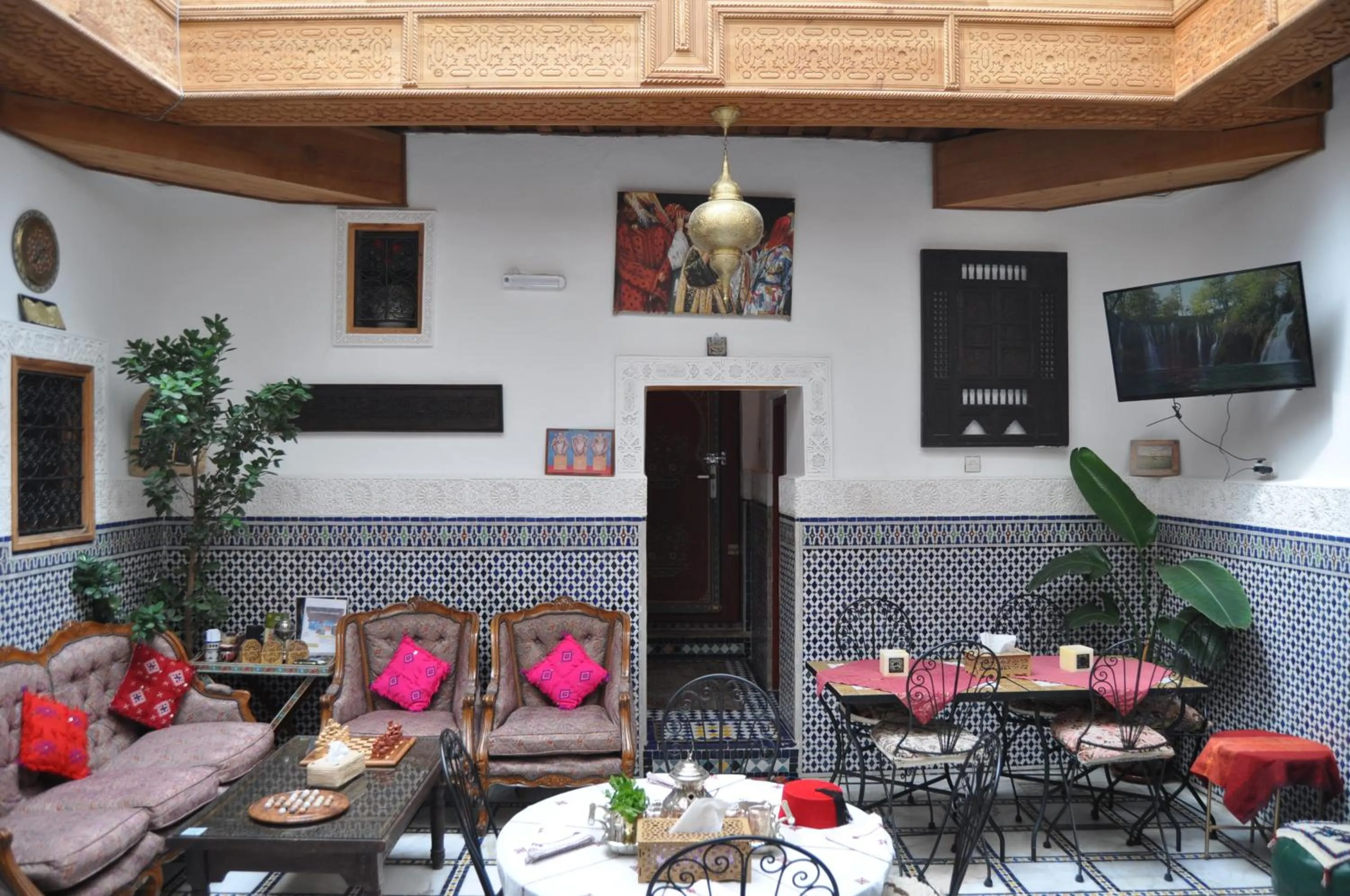 TV and multimedia in Riad Tafoukt Palace