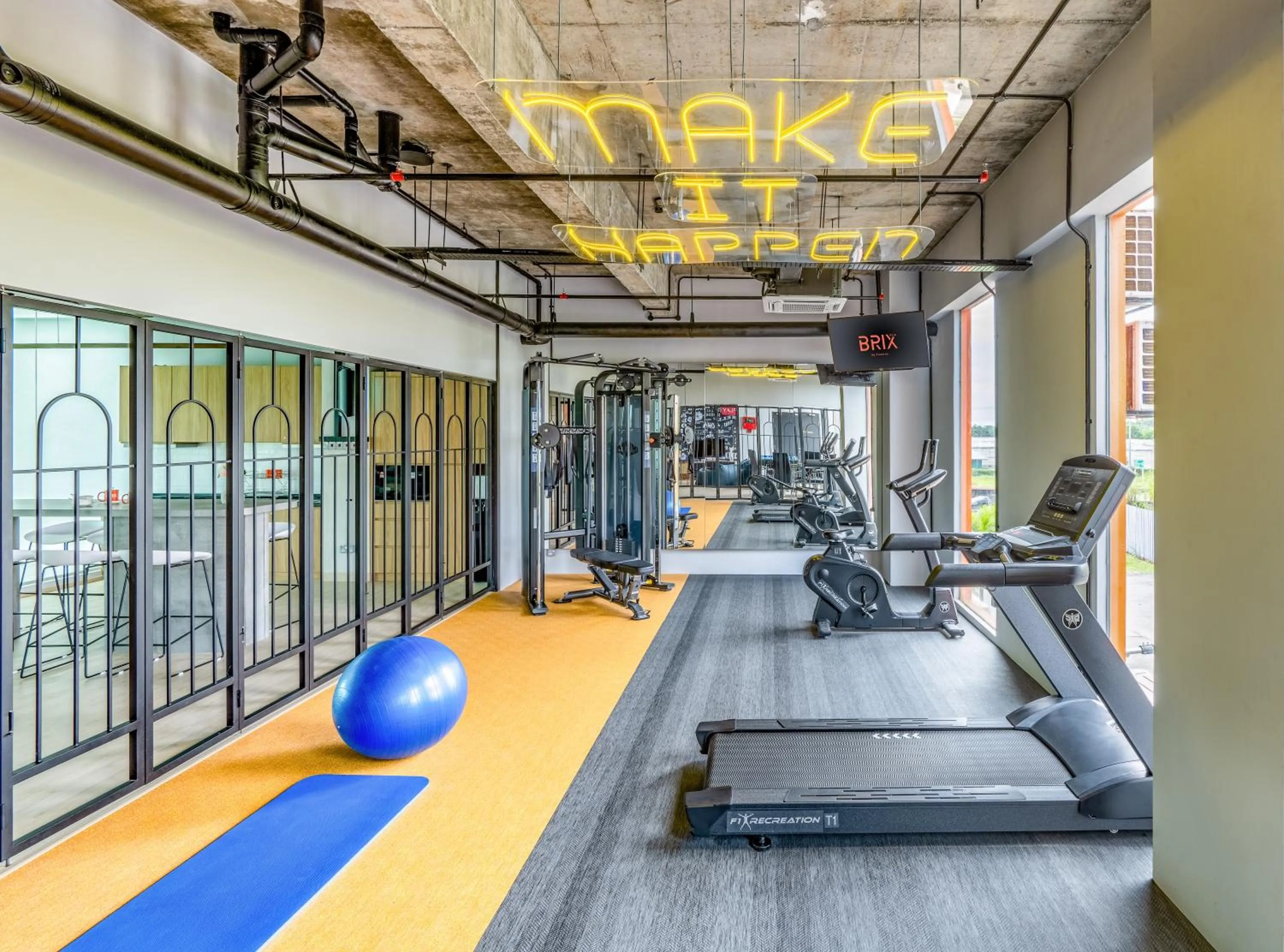 Fitness centre/facilities in BRIX KLIA By Pinetree