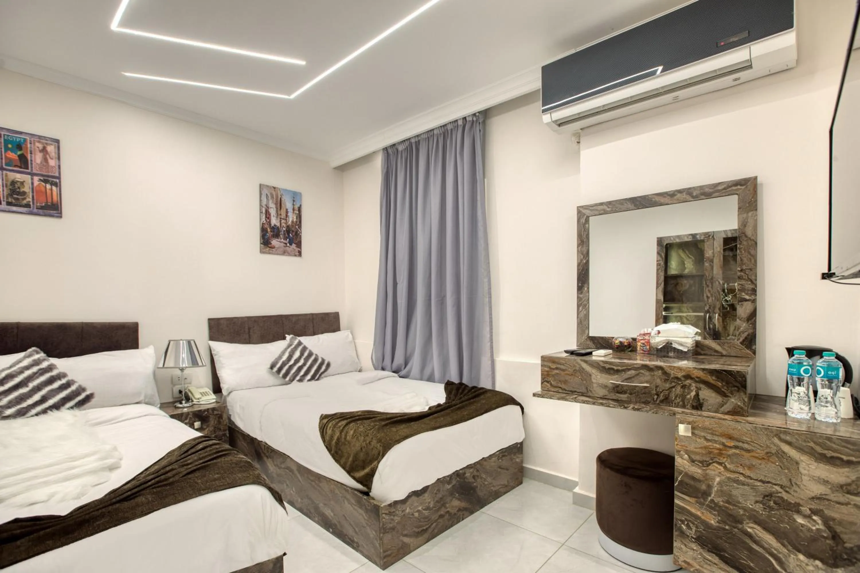 Double or Twin Room in Tree Lounge Pyramids View INN , Sphinx Giza