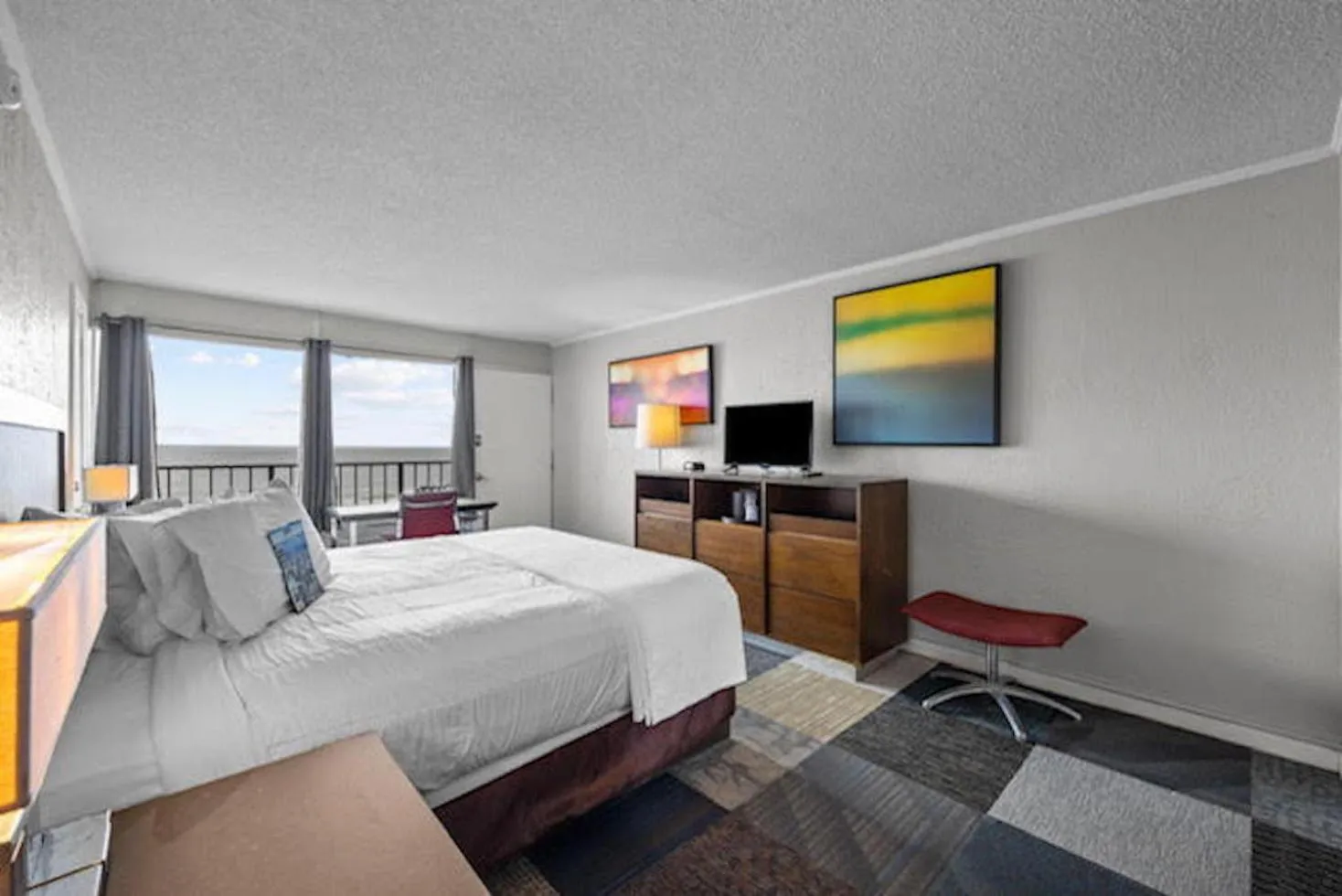 Bedroom, Bed in The Red Tree Inn