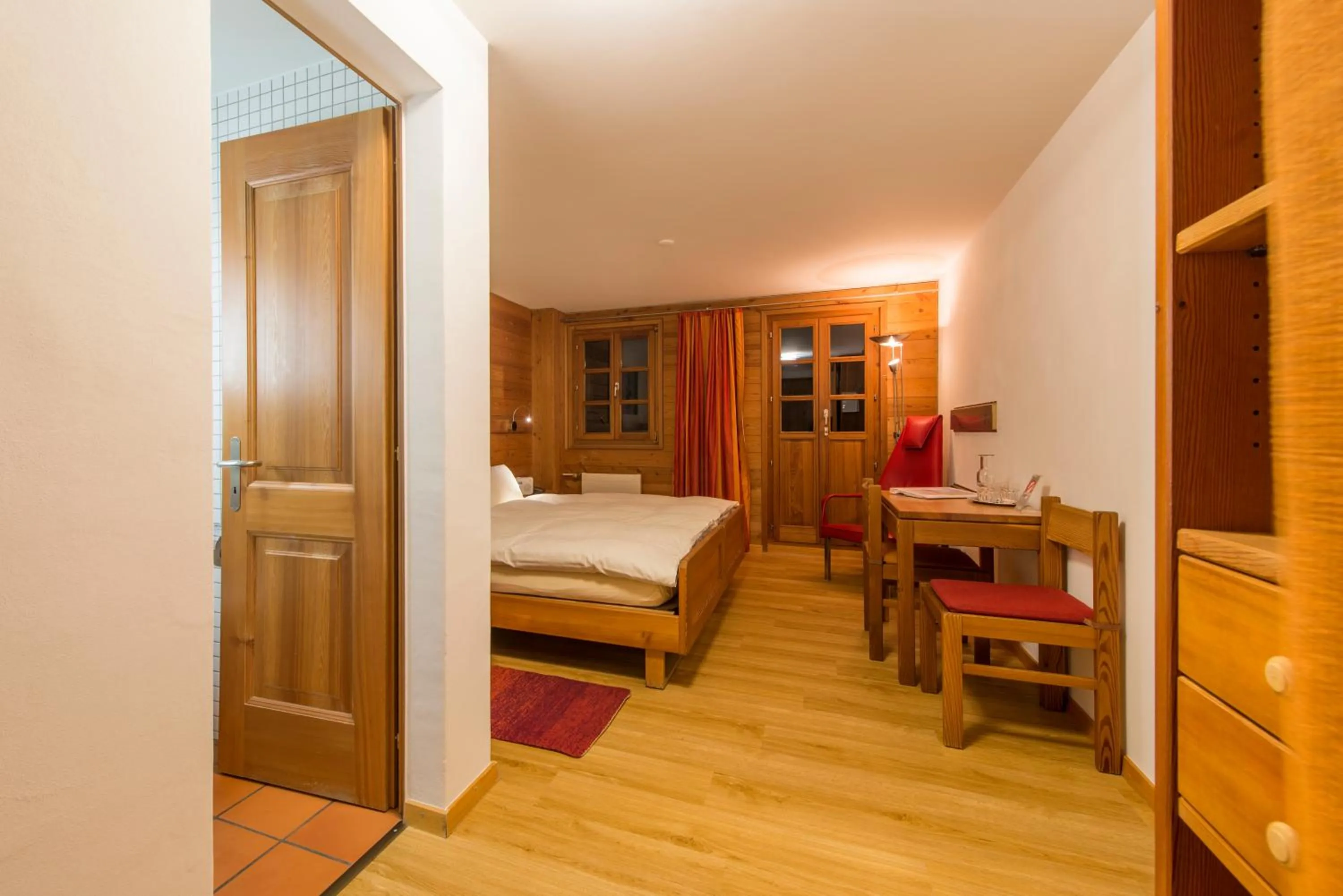 Photo of the whole room, Bed in Hotel Glocke