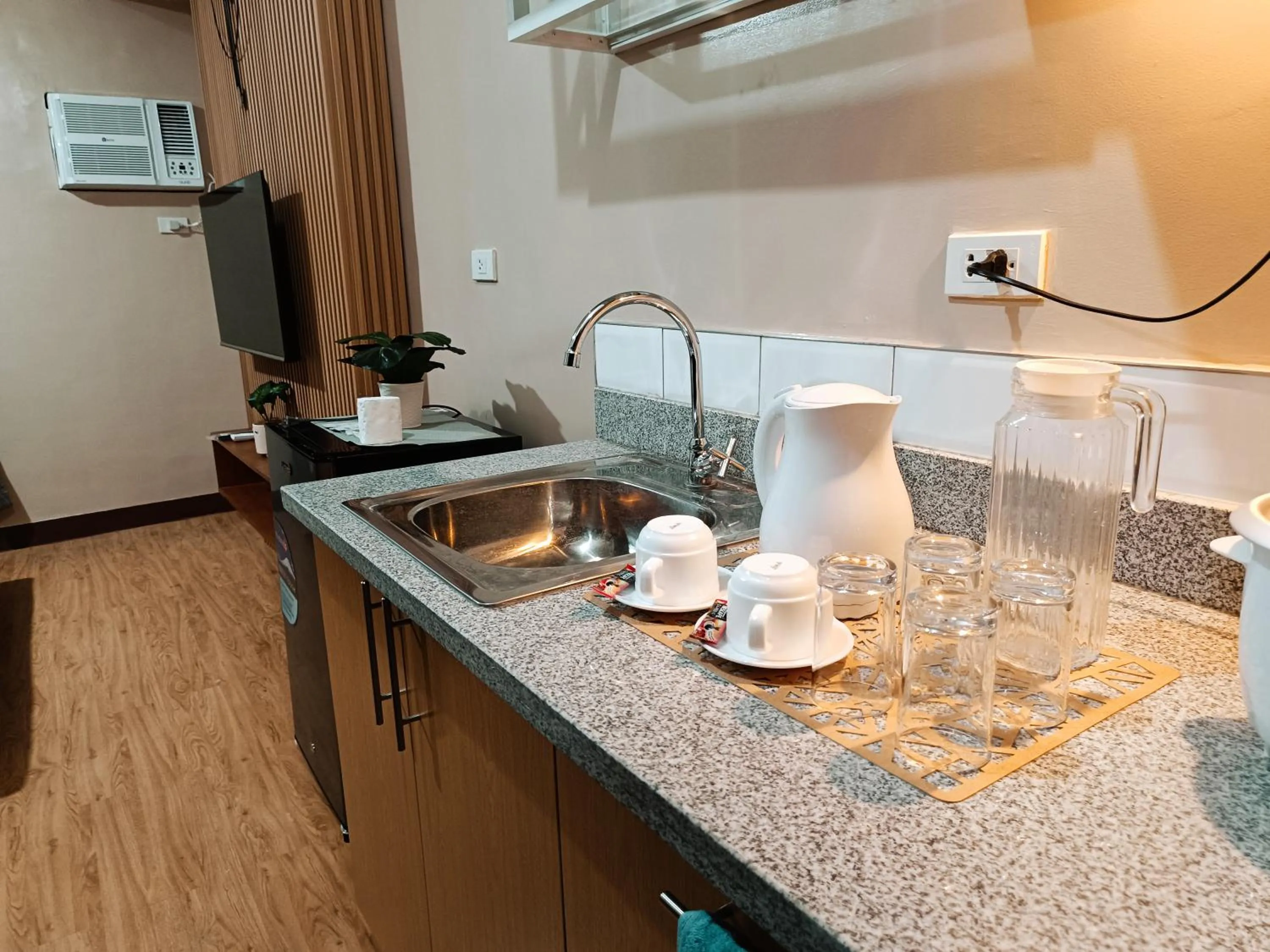 Kitchen or kitchenette in Mesaverte Unit by FB SUITES