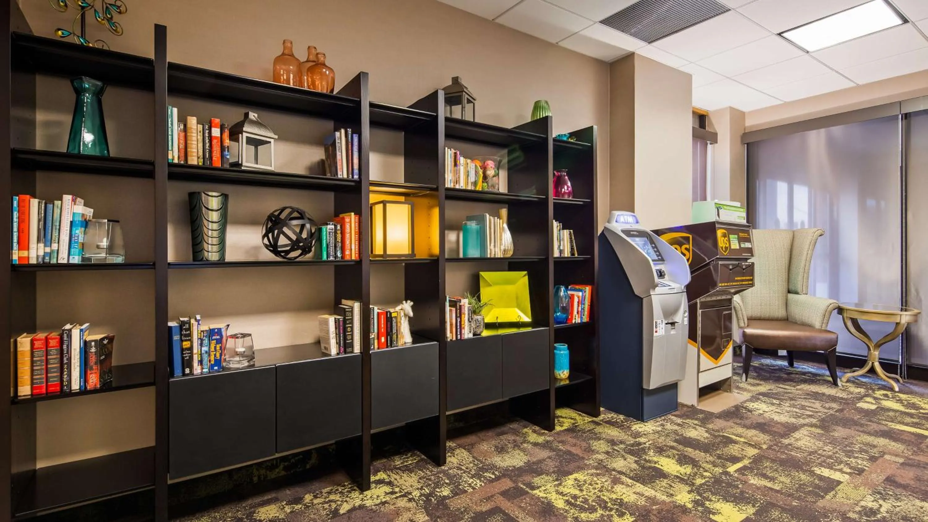 Library in Best Western Plus Kelly Inn