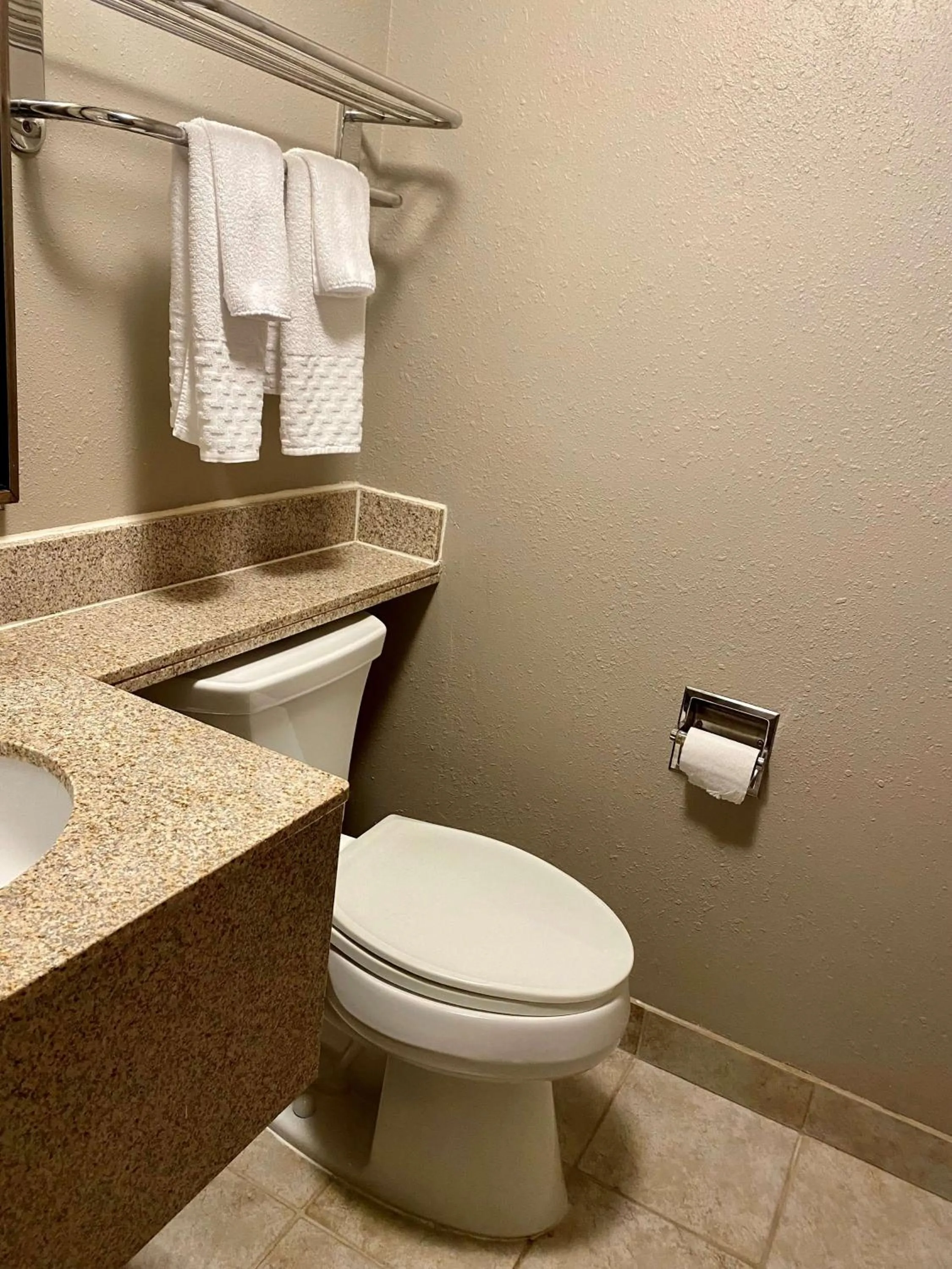 Bathroom in Best Western Plus Kelly Inn