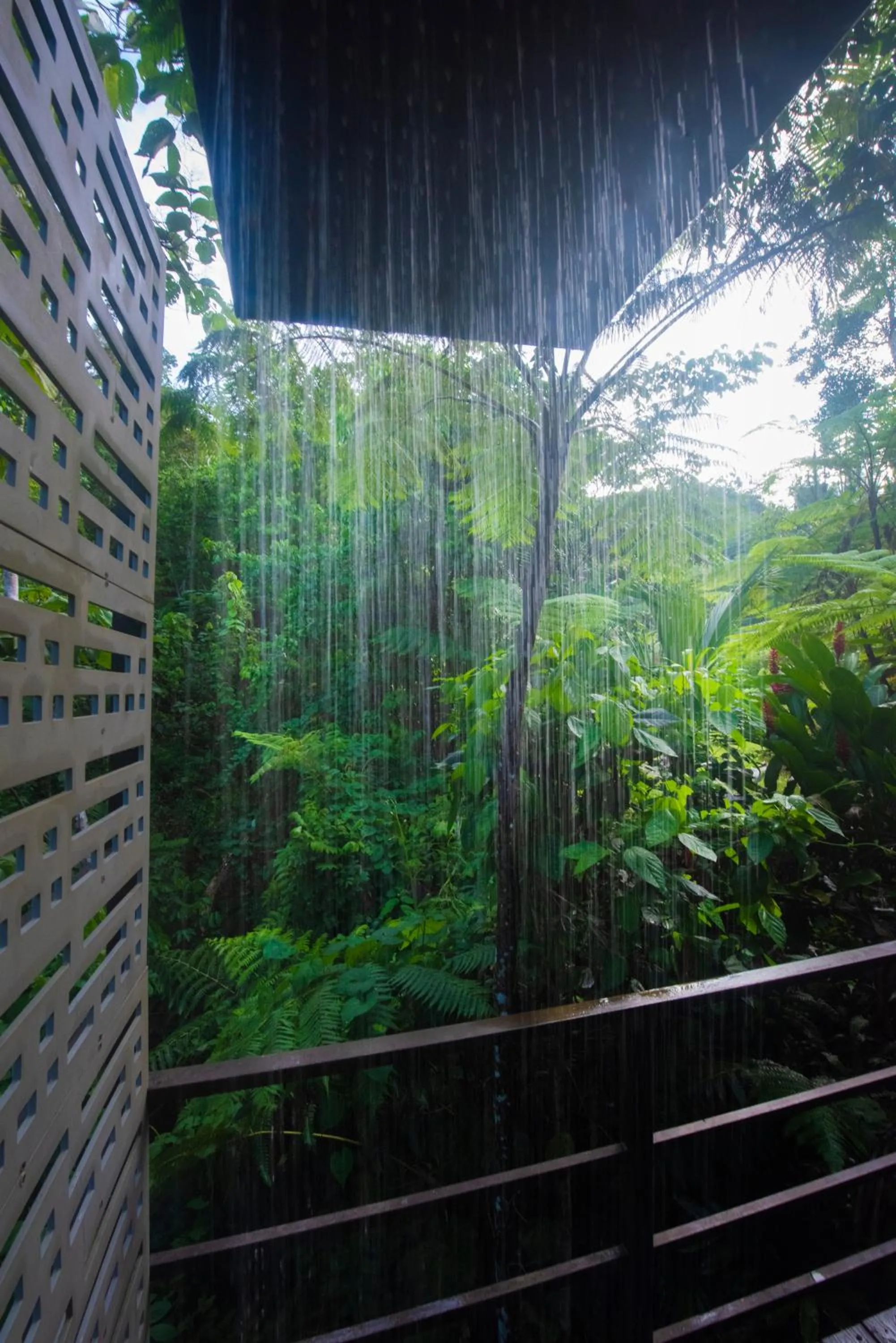 Shower in Mont Carpe Diem