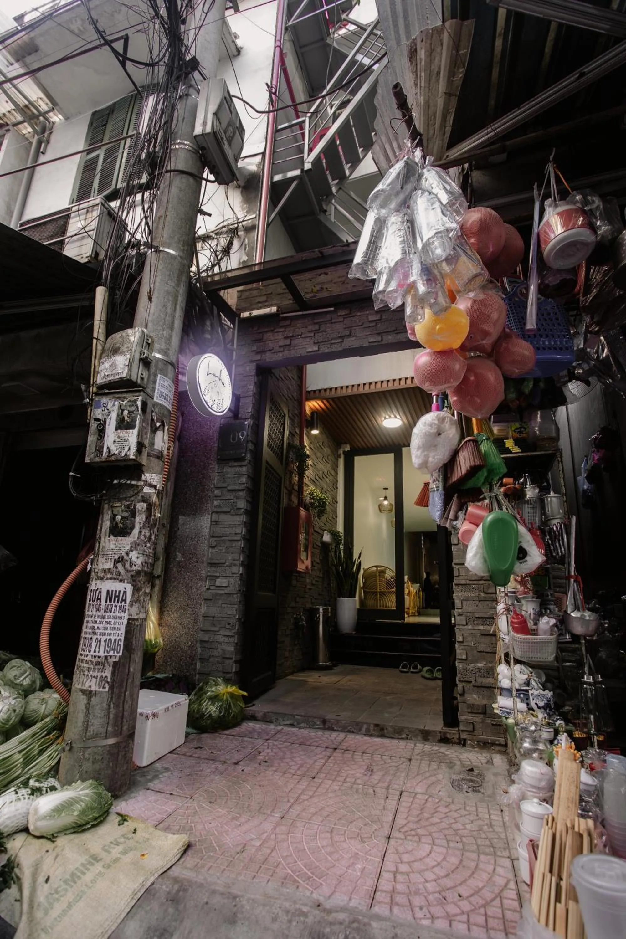 Property building in Lanha Hotel - Homestay