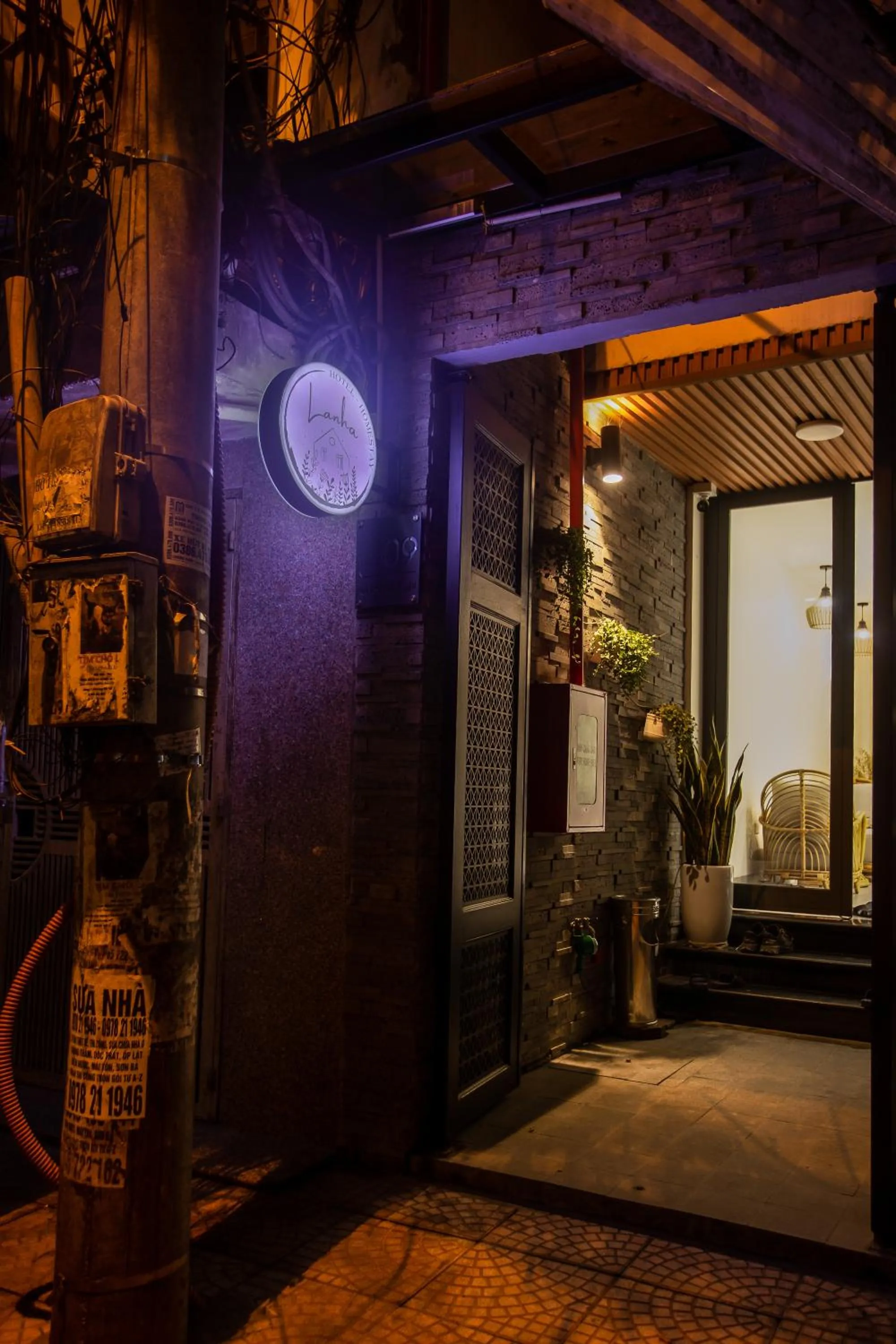 Night in Lanha Hotel - Homestay