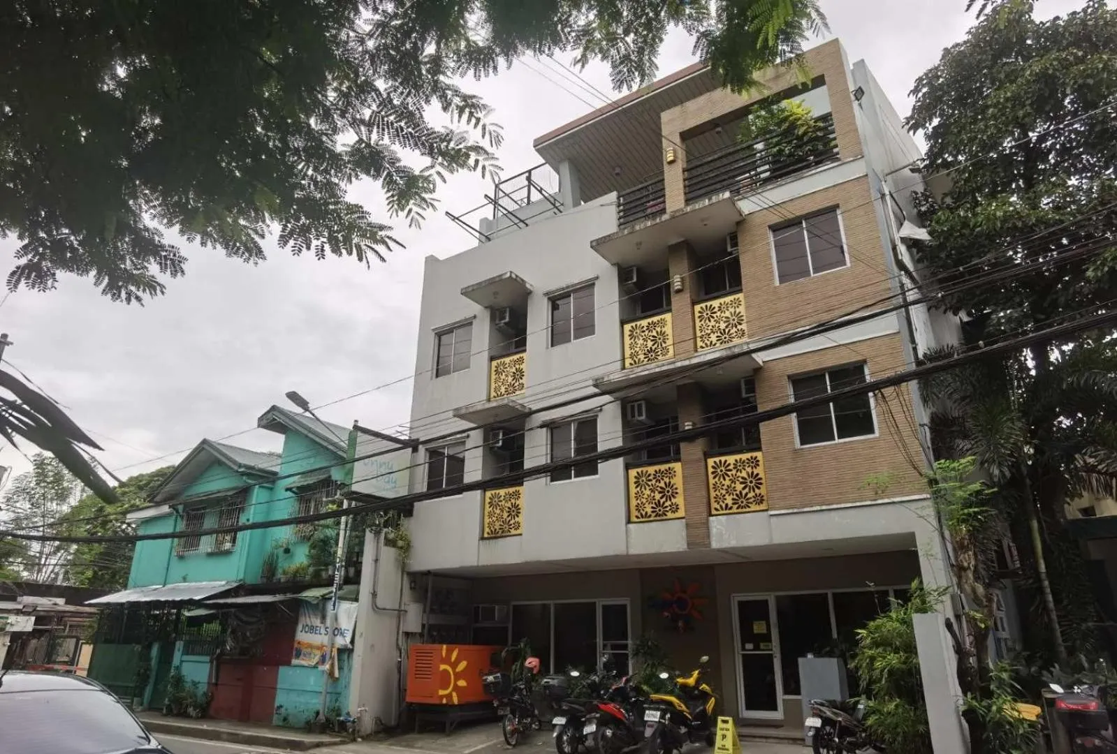 Property building in Sunny Day Residences Cainta