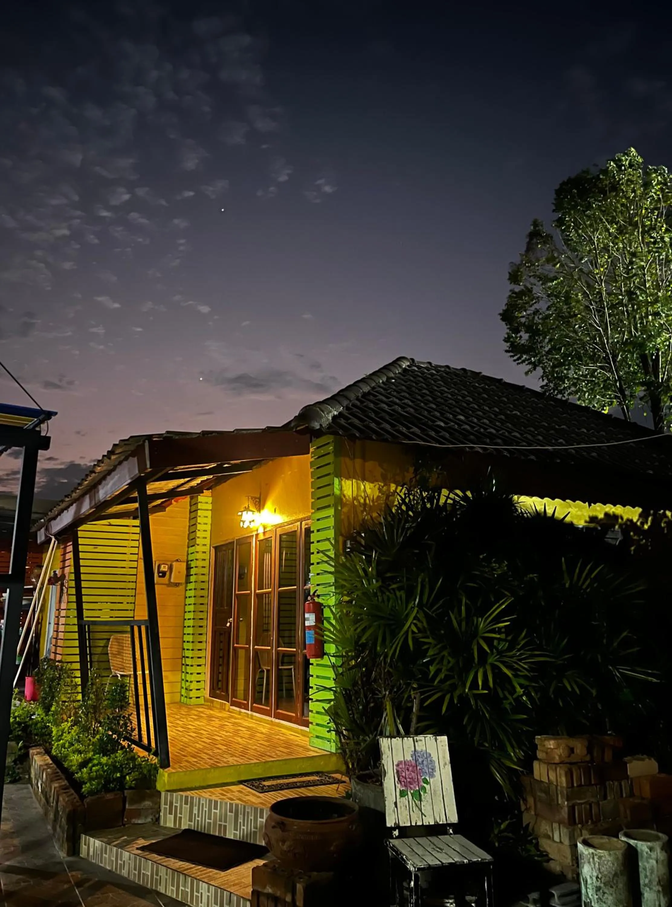 Property building in บ้านพักสิริ มุกดาหาร (Baan Siri Mukdahan)