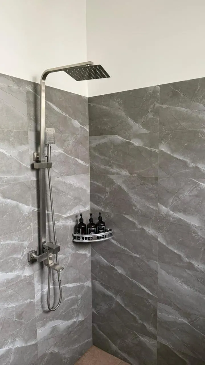 Shower in Lum Residence