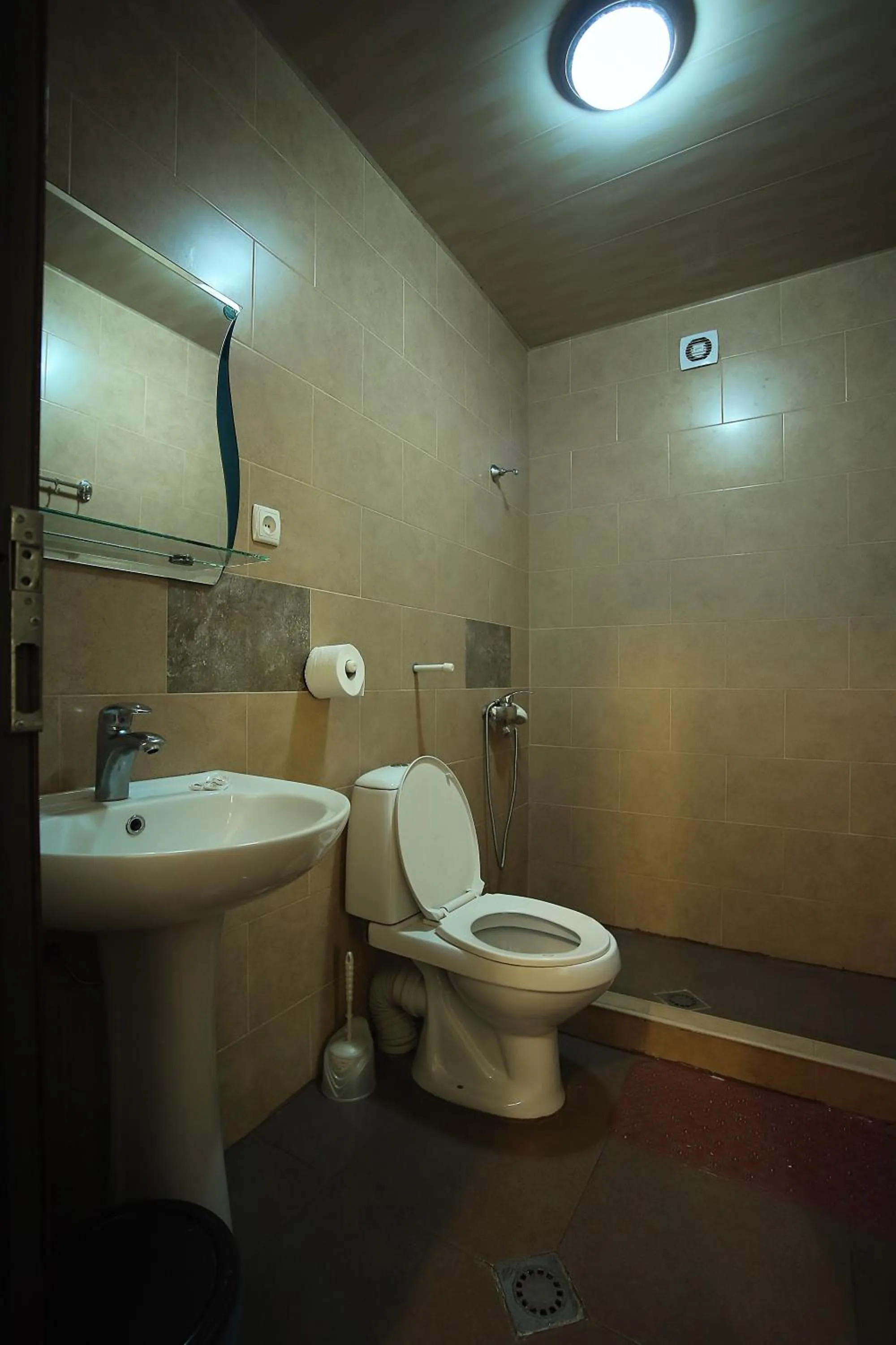 Shower in Hotel Kutaisi Globus