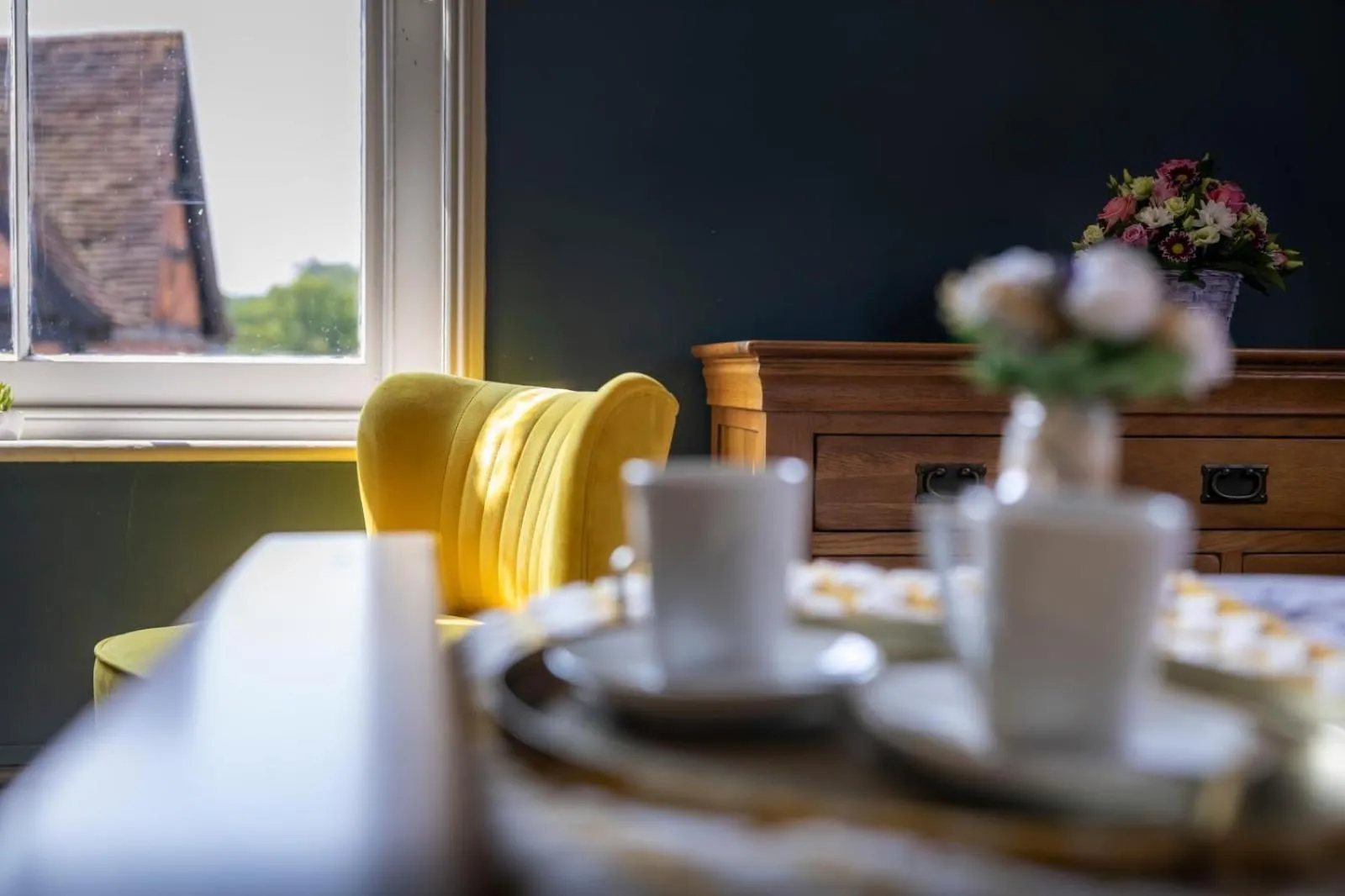 Bedroom in The Swan Inn