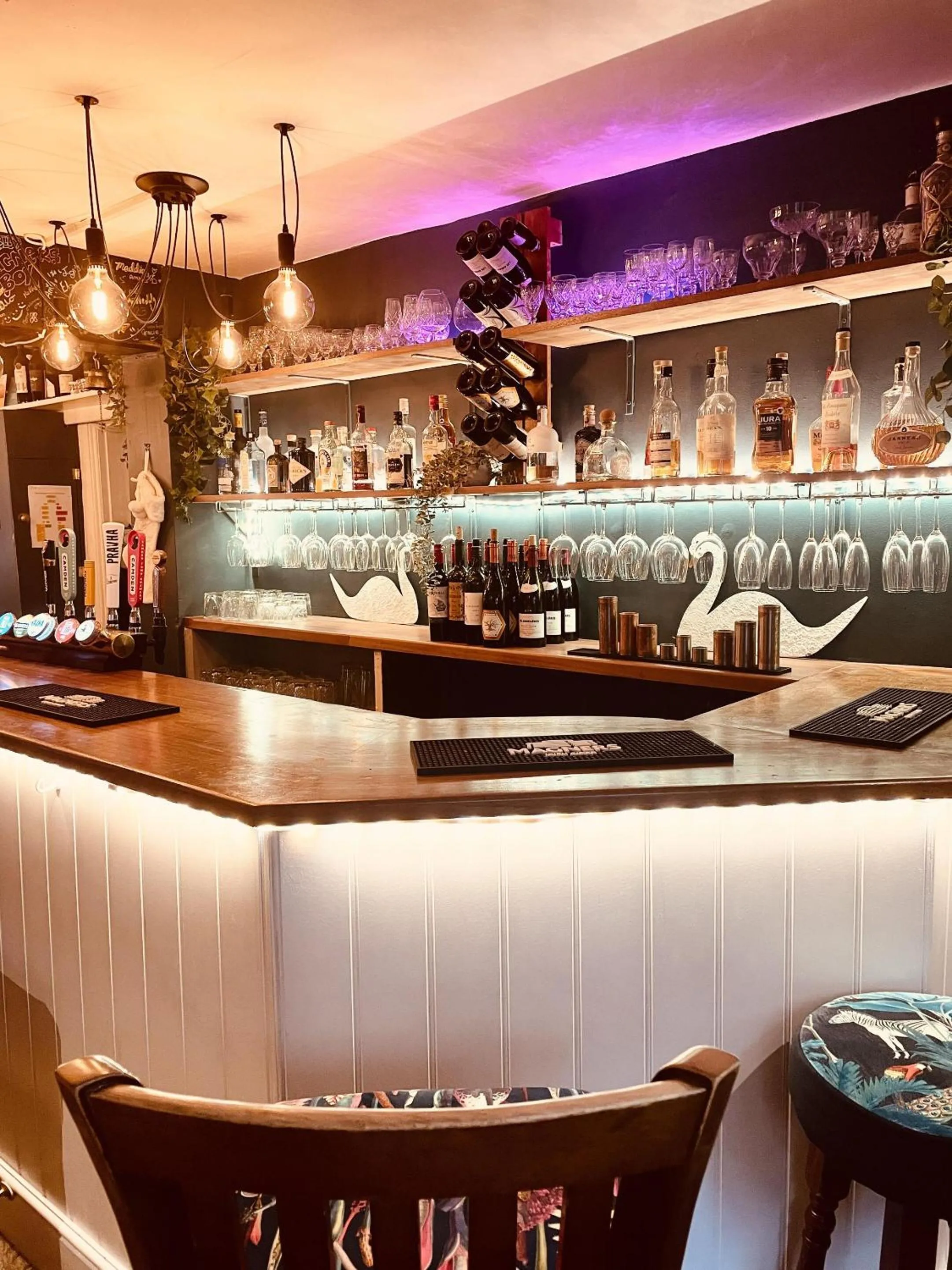 Lounge or bar in The Swan Inn