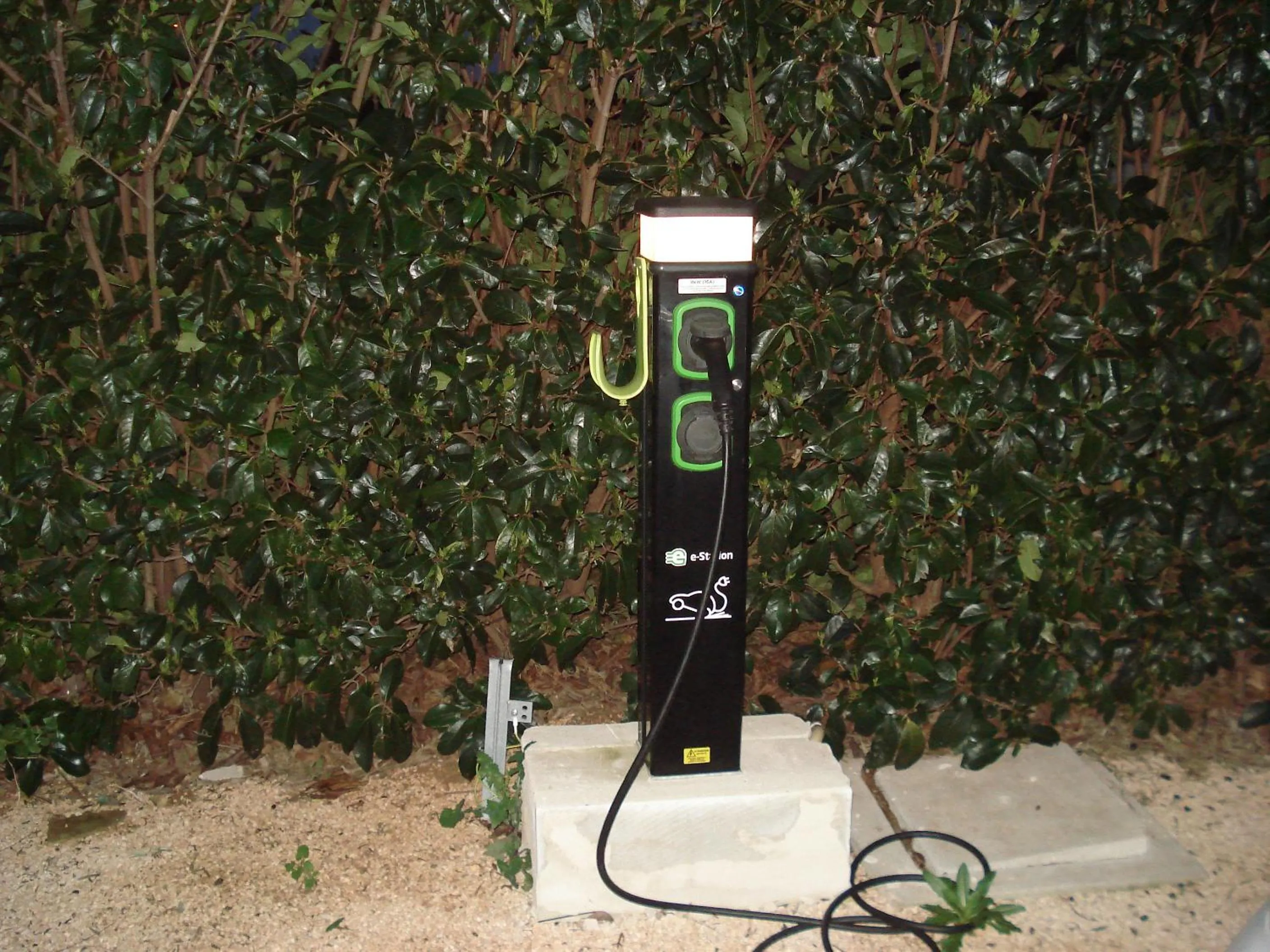 Parking in Villa Lara