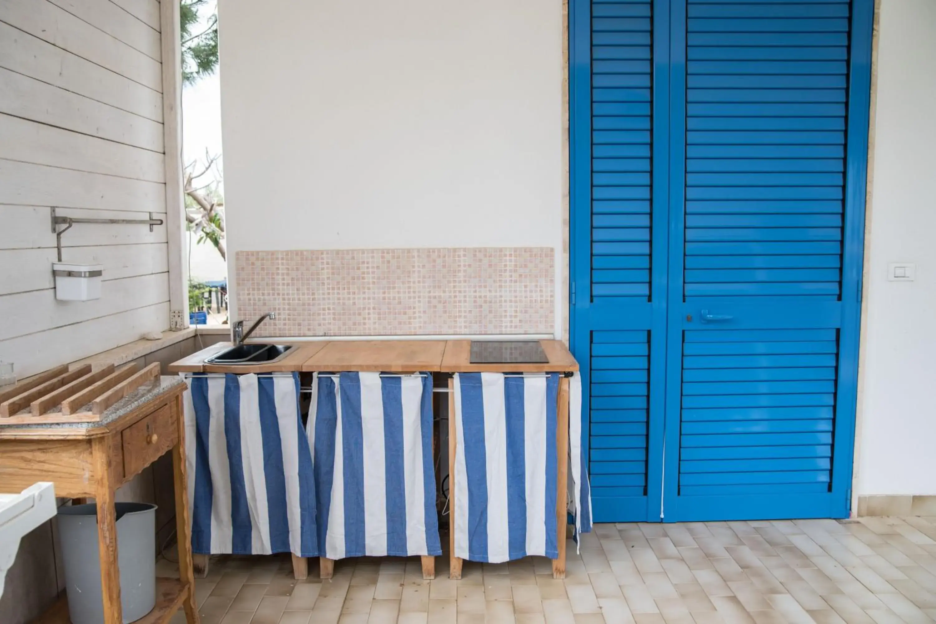 Double Room with Shower in Villa Lara Double Room with Shower in Villa Lara