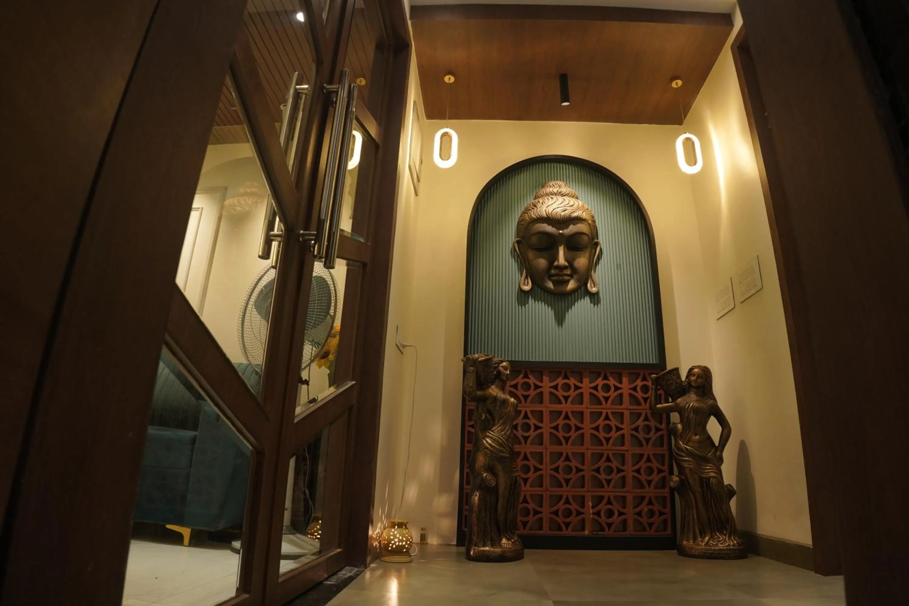 Lobby or reception in The Pride