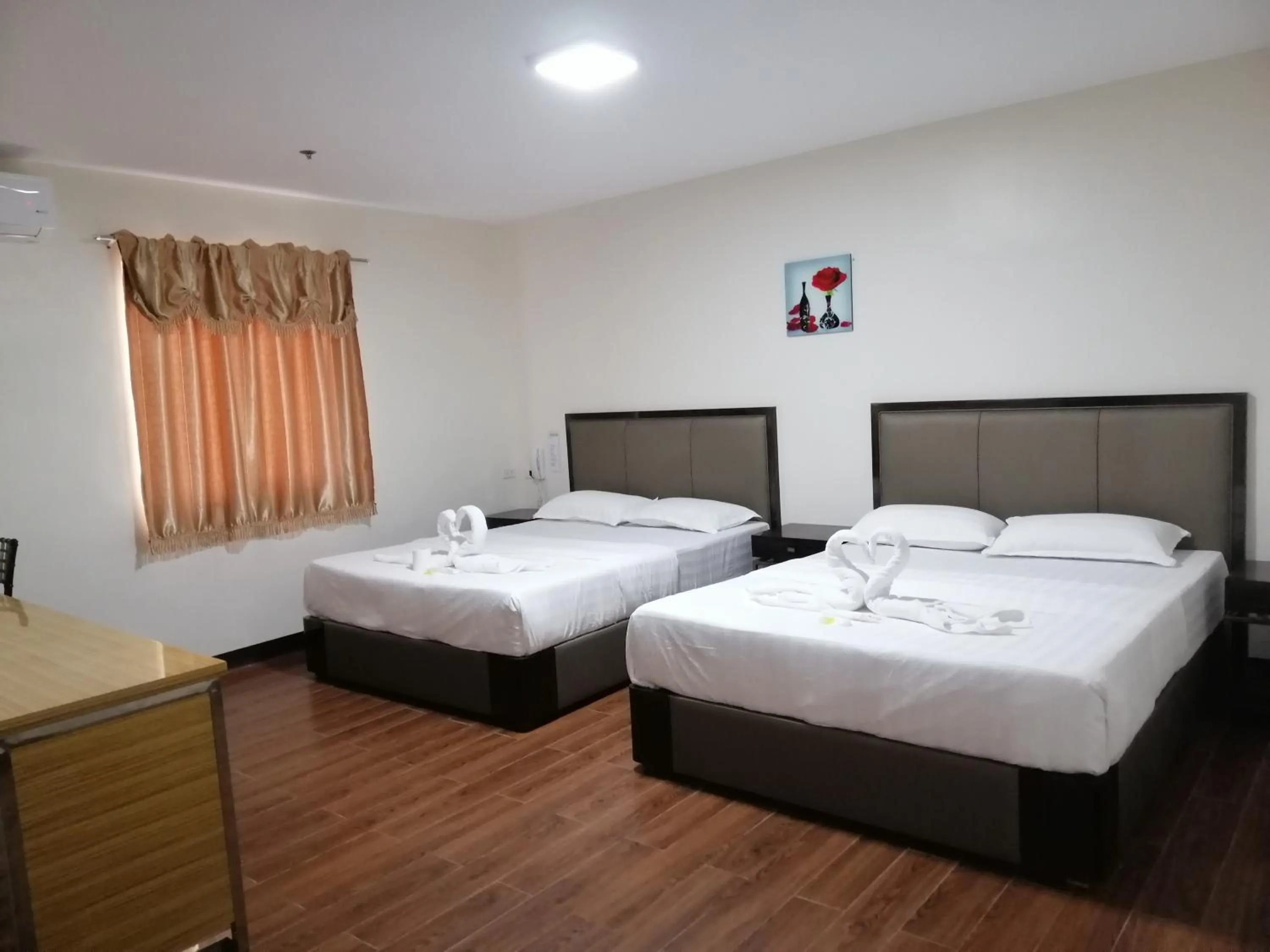 Bed in Meaco Royal Hotel - Biñan Laguna