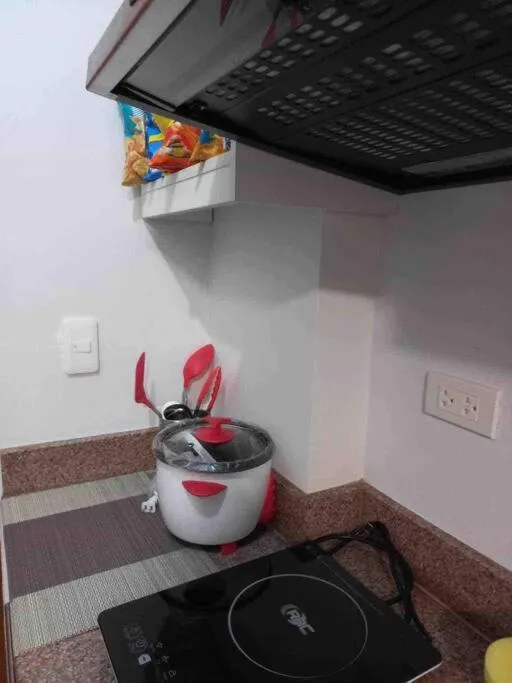 6F Balcony View Studio Mesatierra Garden Residences