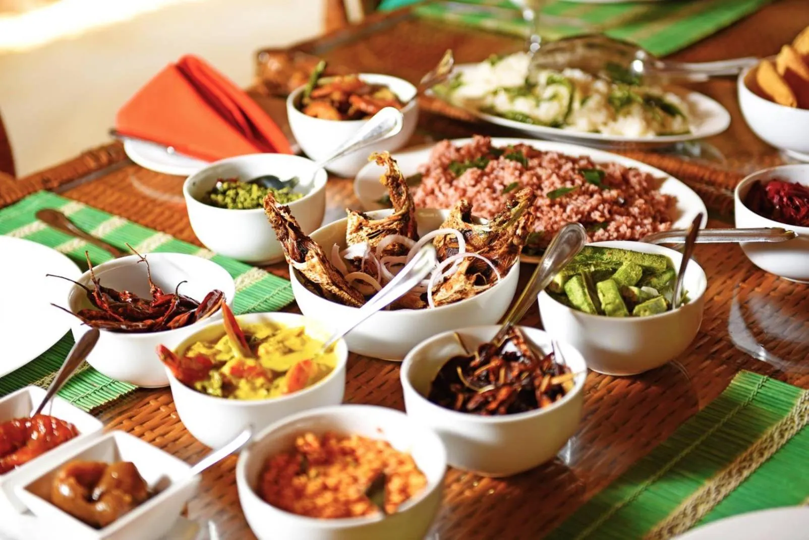 Restaurant/places to eat in Palagama Beach Resort