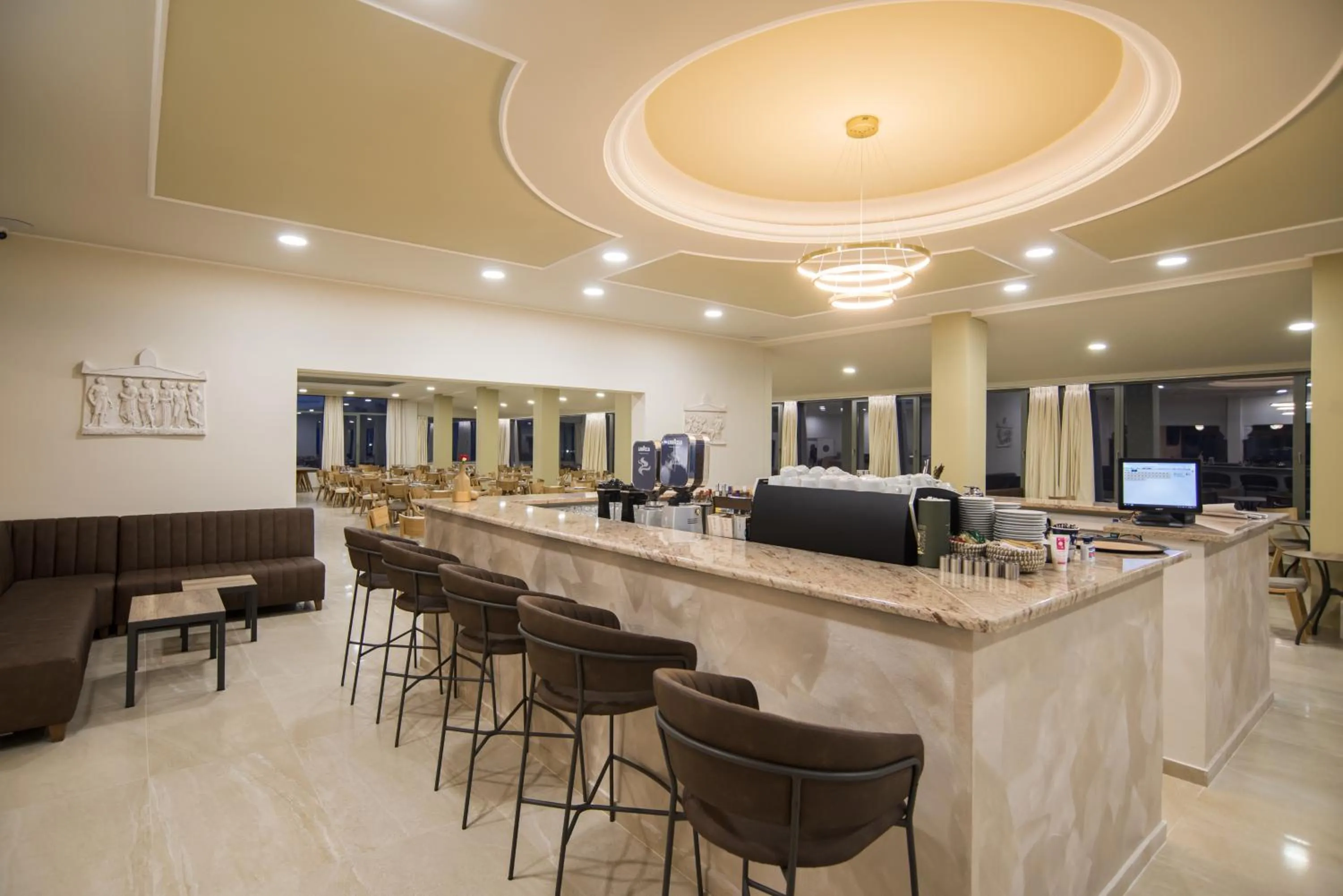 Lounge or bar in V Hotel Delphi